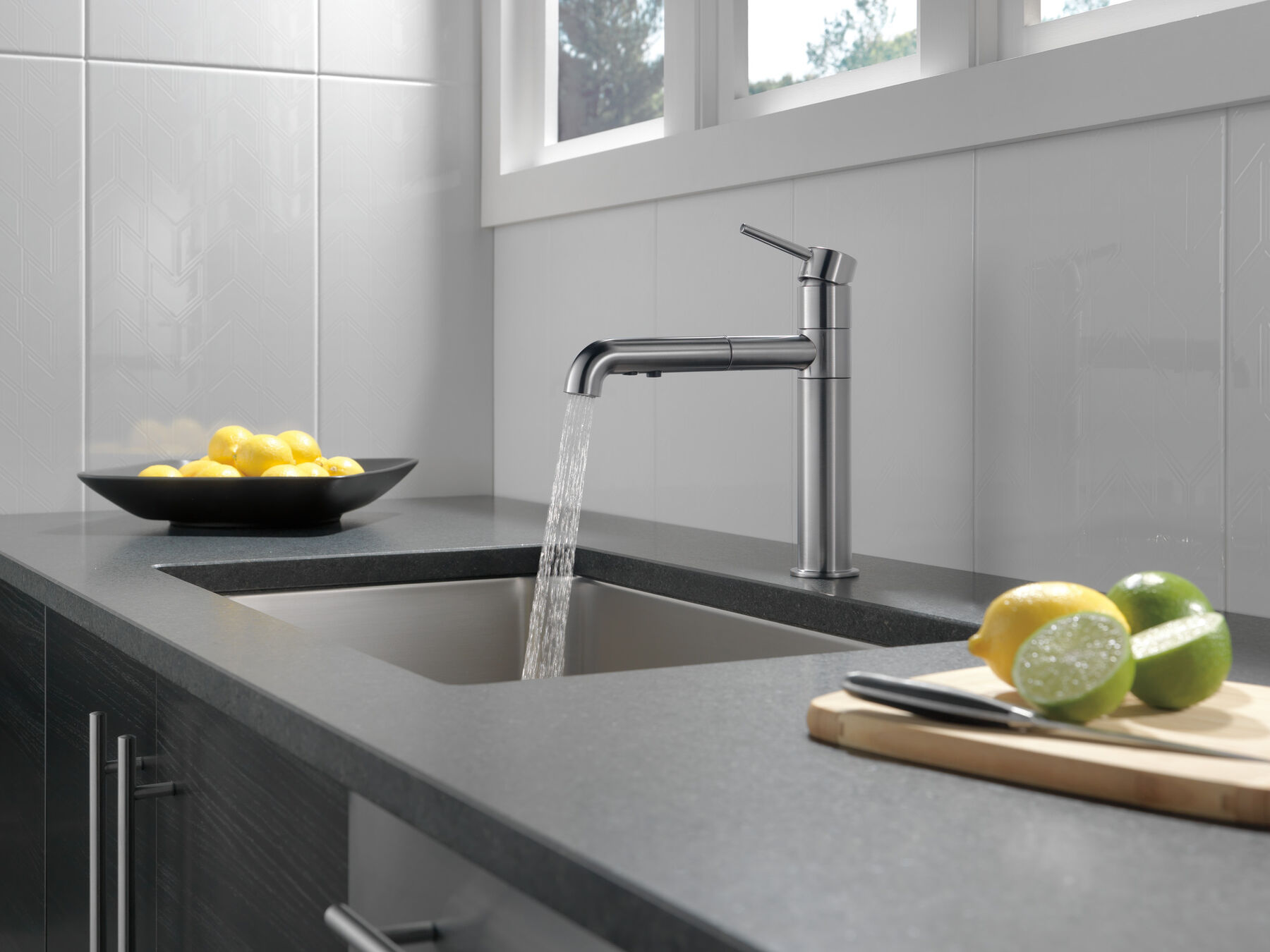 Single Handle Pull-Out Kitchen Faucet, image 8