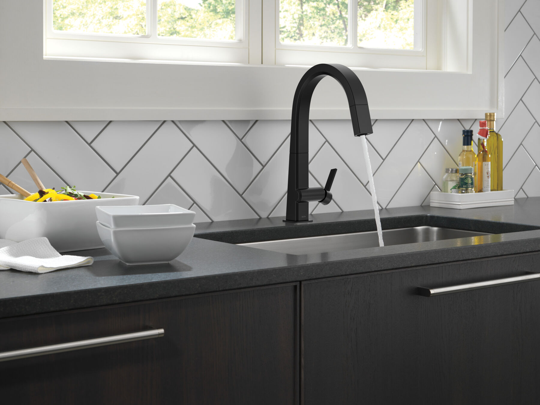 Single Handle Pull-Down Kitchen Faucet (Recertified), image 5