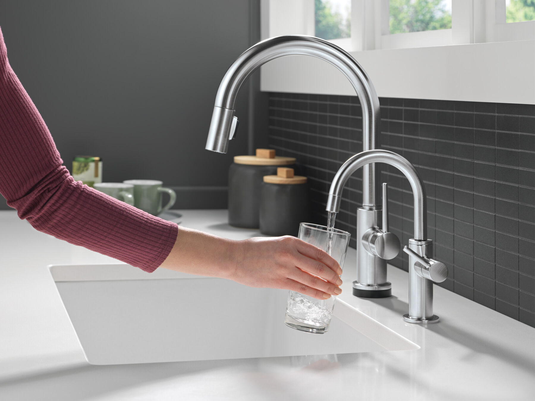 Touch<sub>2</sub>O® Technology Kitchen Faucet with Touchless Technology, image 10