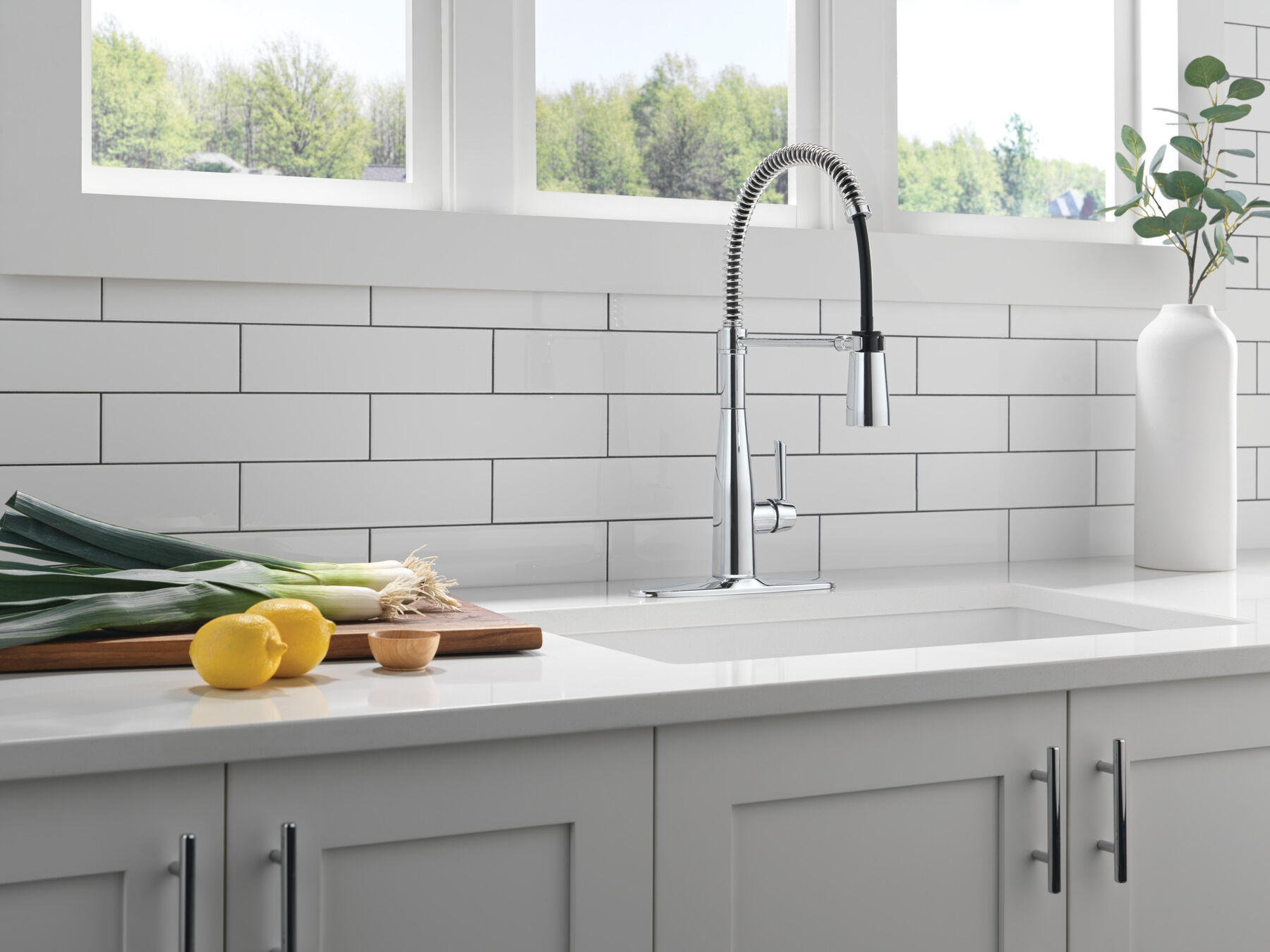 Single-Handle Pull-Down Spring Kitchen Faucet, image 2