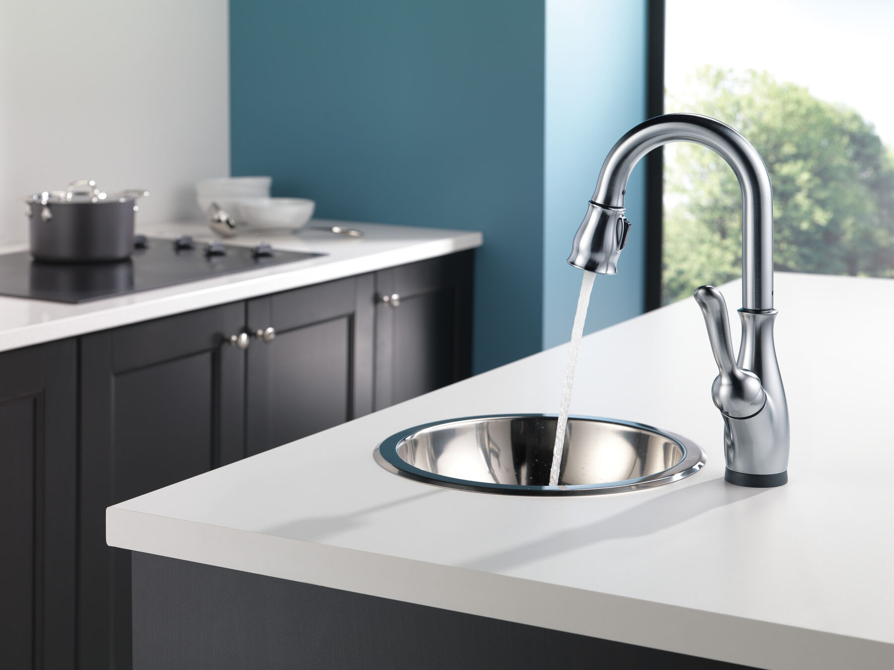 Single Handle Pull-Down Bar / Prep Faucet with Touch<sub>2</sub>O® Technology, image 2