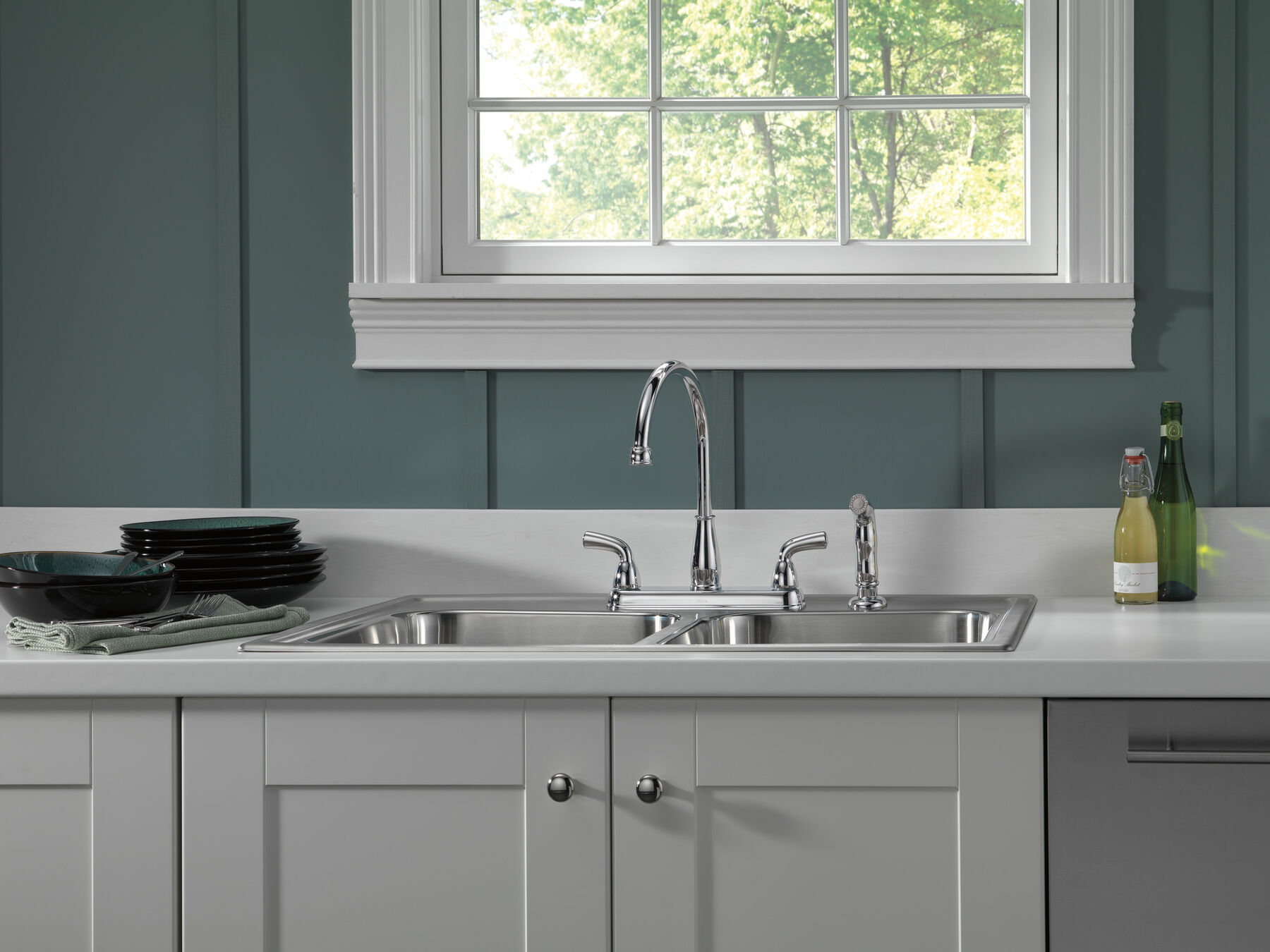 Two Handle Kitchen Faucet with Spray, image 3