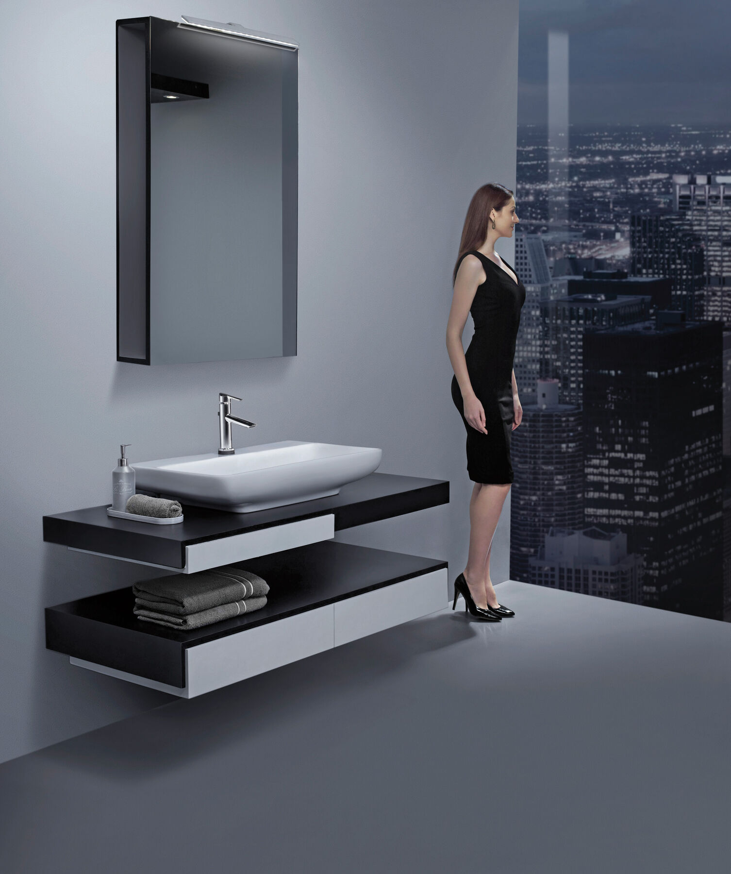 Single Handle Bathroom Faucet with Touch<sub>2</sub>O.xt® Technology, image 2