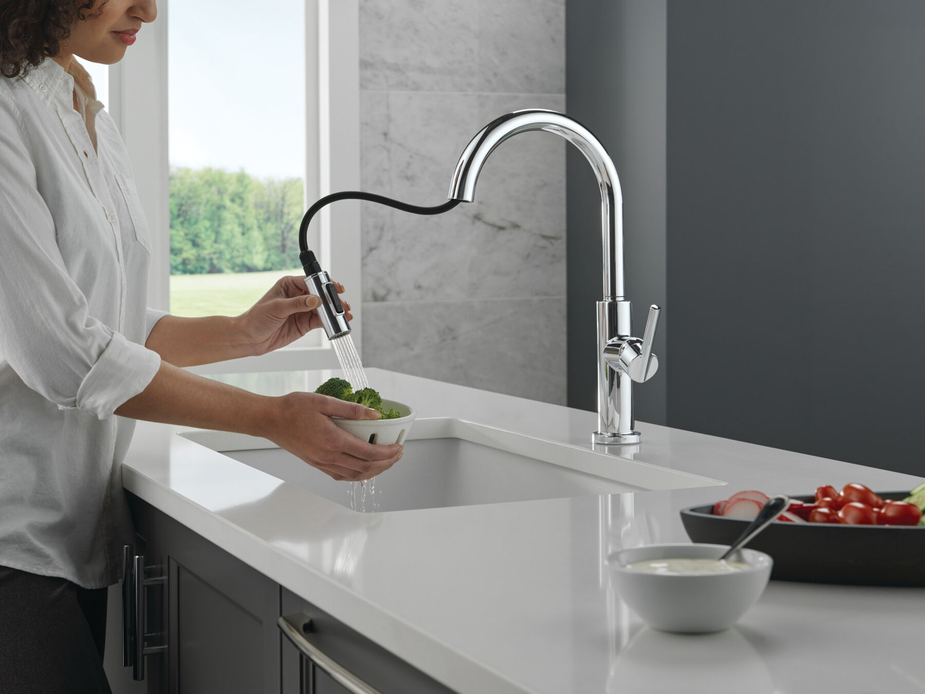 Single Handle Pull-Down Kitchen Faucet, image 5