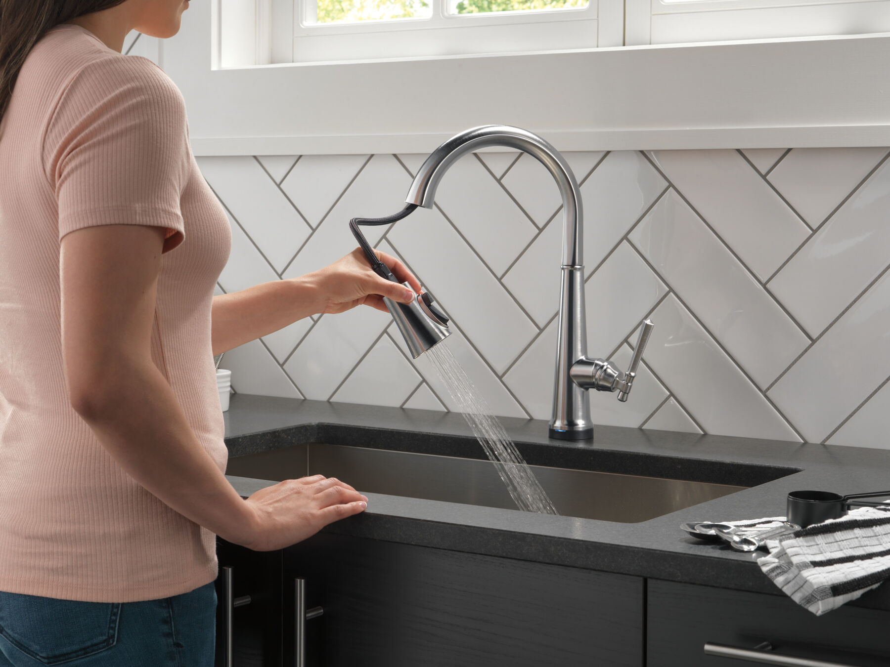 Touch<sub>2</sub>O®  Pull-Down Kitchen w/ShieldSpray 1L (Recertified), image 8