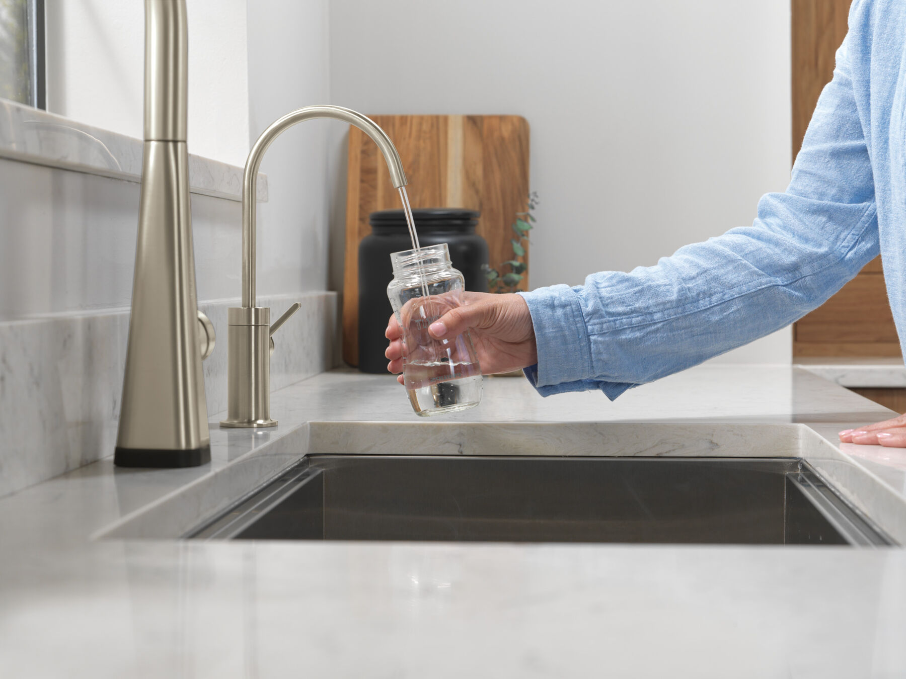 Contemporary Beverage Faucet, image 19