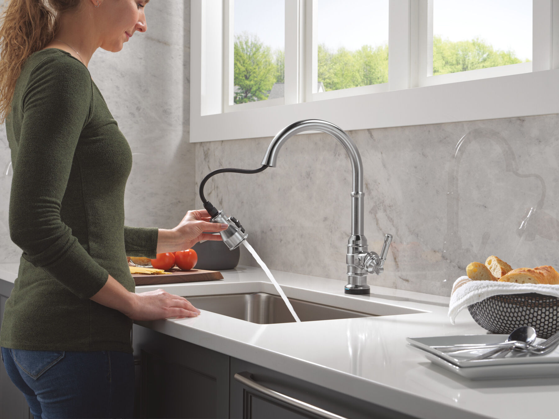 Touch<sub>2</sub>O® Technology Kitchen Faucet with Touchless Technology, image 2