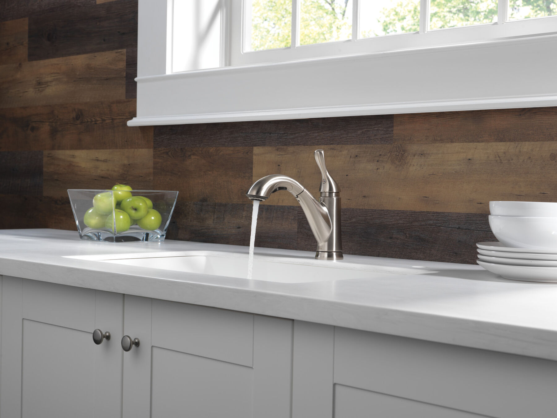 Single Handle Pull-out Kitchen Faucet (Recertified), image 5