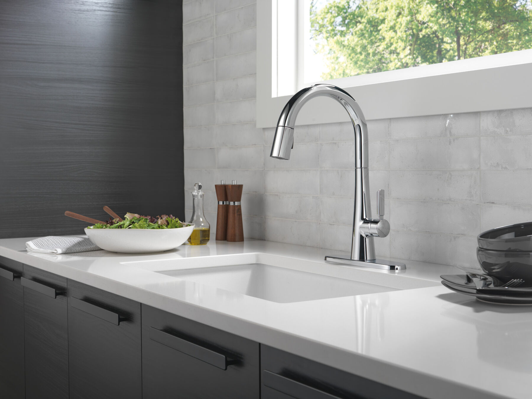Single Handle Pull-Down Kitchen Faucet, image 1