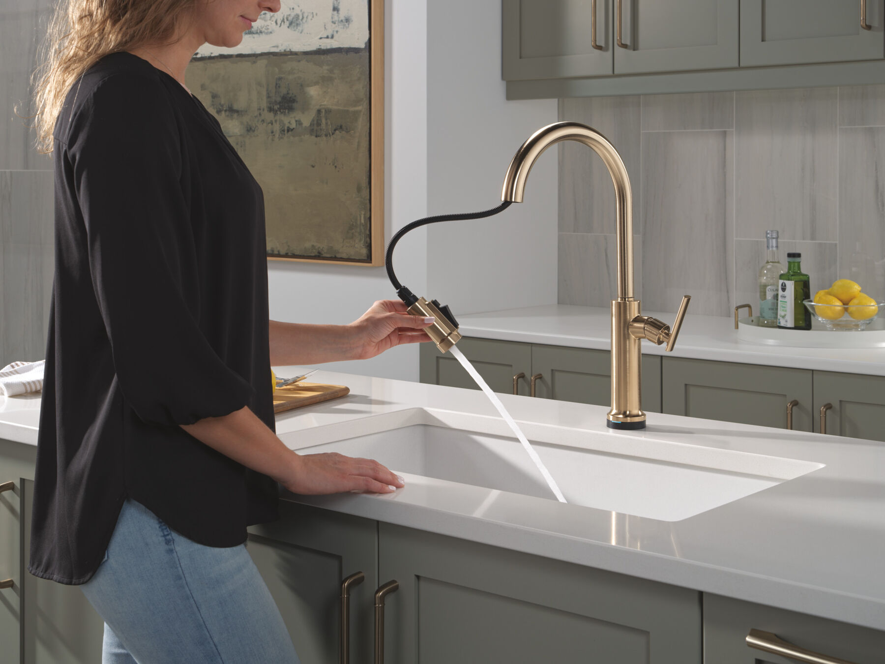 Touch2O&reg; Technology Kitchen Faucet with Touchless Technology