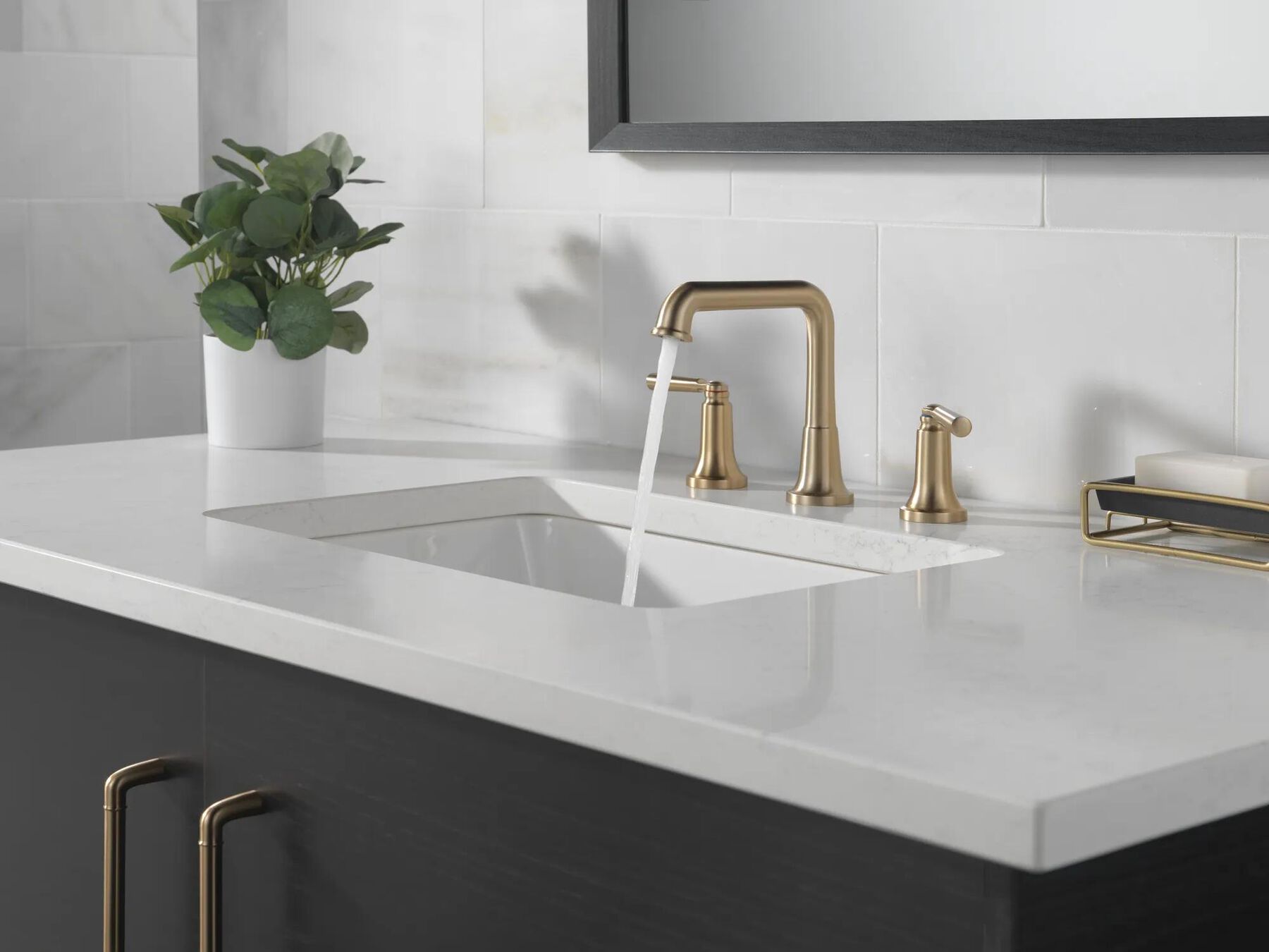 Two Handle Widespread Bathroom Faucet (Recertified)
