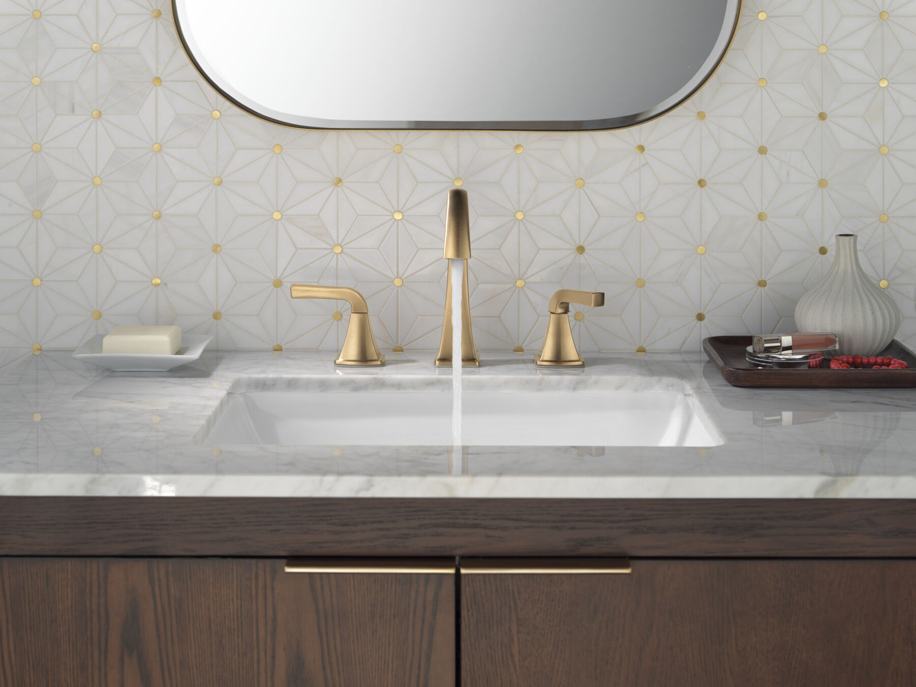 Two Handle Widespread Bathroom Faucet (Recertified)