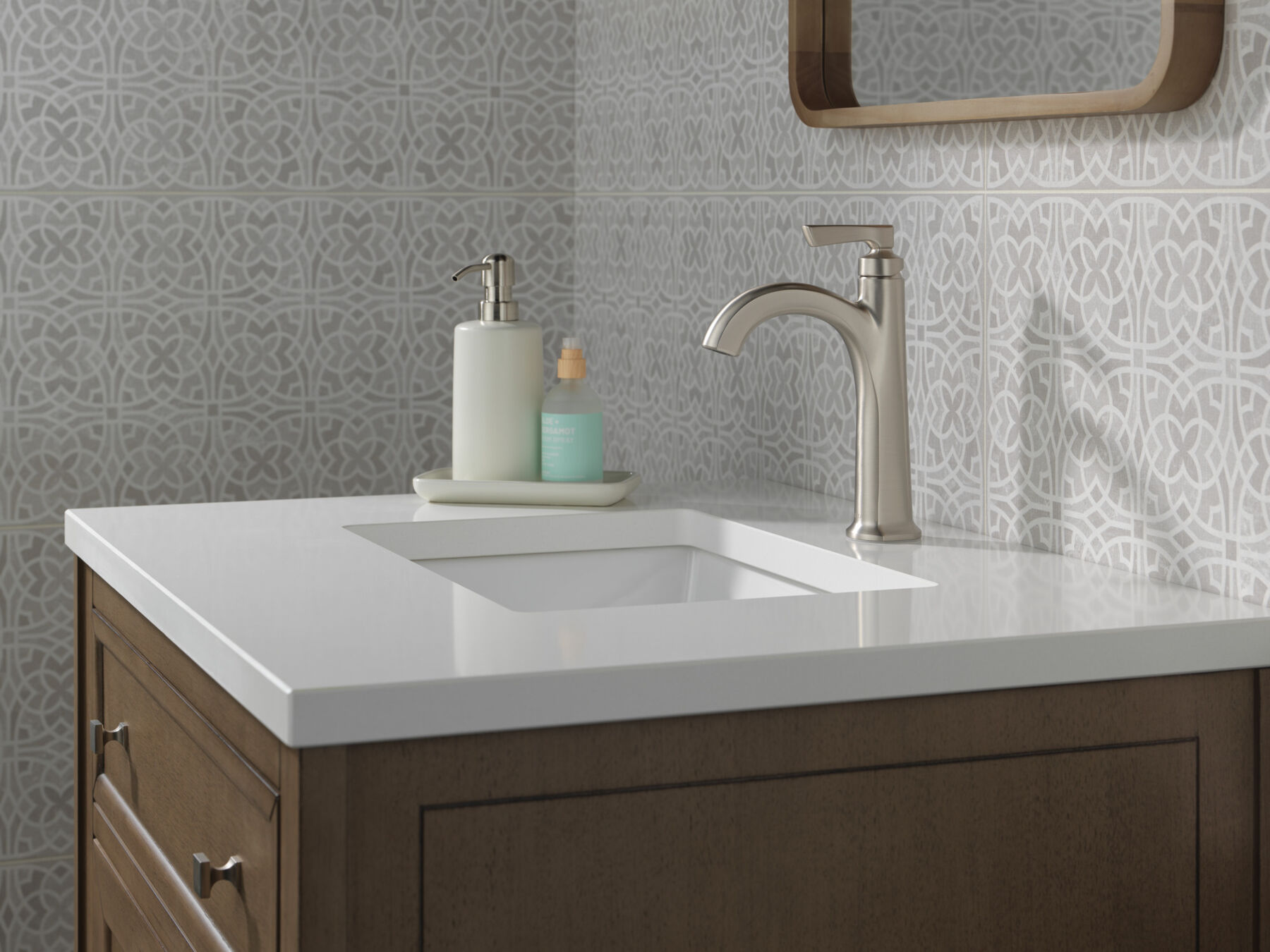 Single Handle Bathroom Faucet