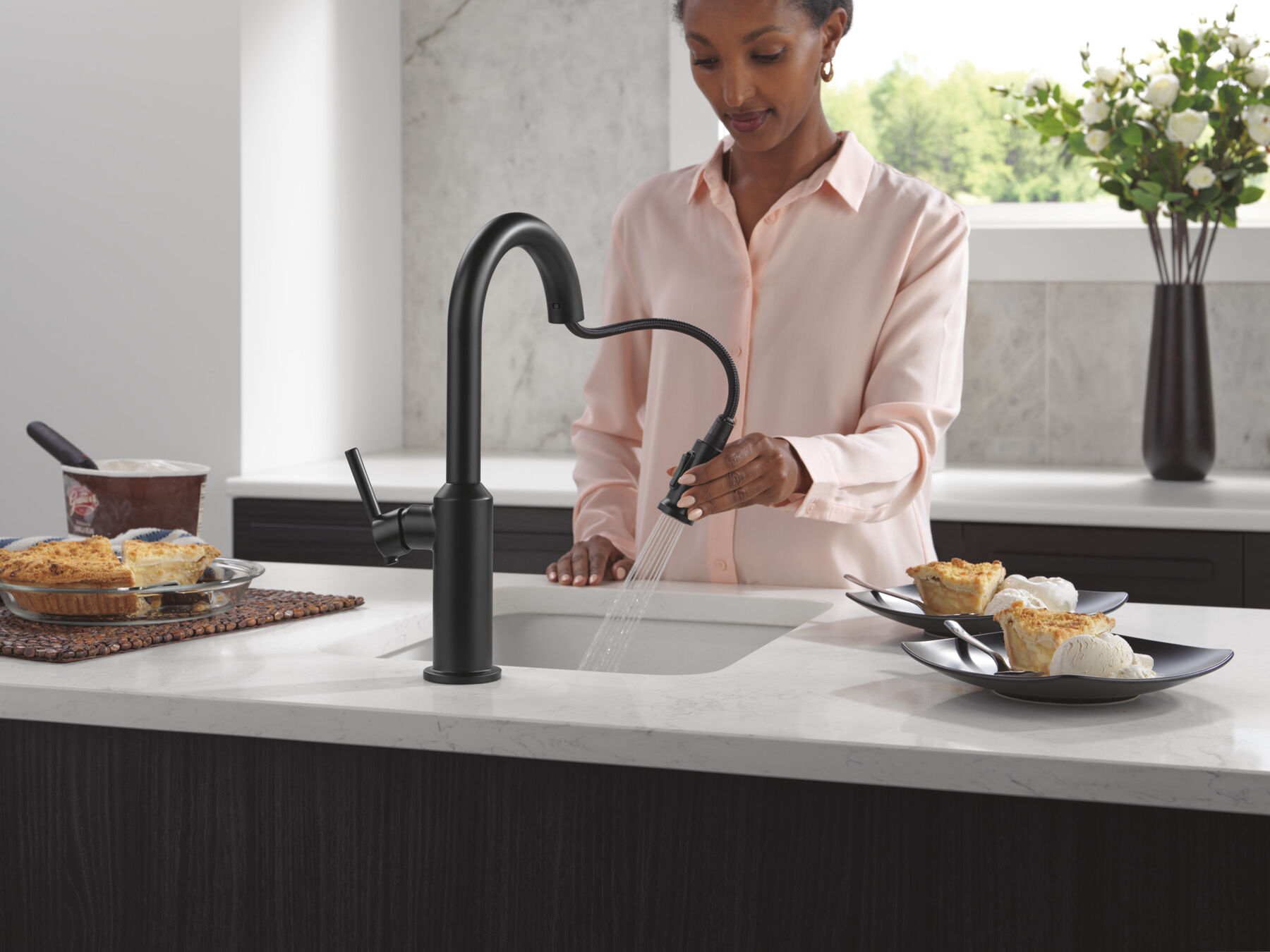 Single Handle Pull-Down Bar/Prep Faucet, image 3