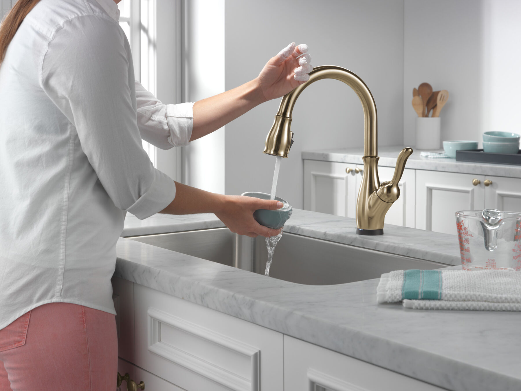 VoiceIQ® Single Handle Pull-Down Faucet with Touch2O Technology and Soap Dispenser, image 5