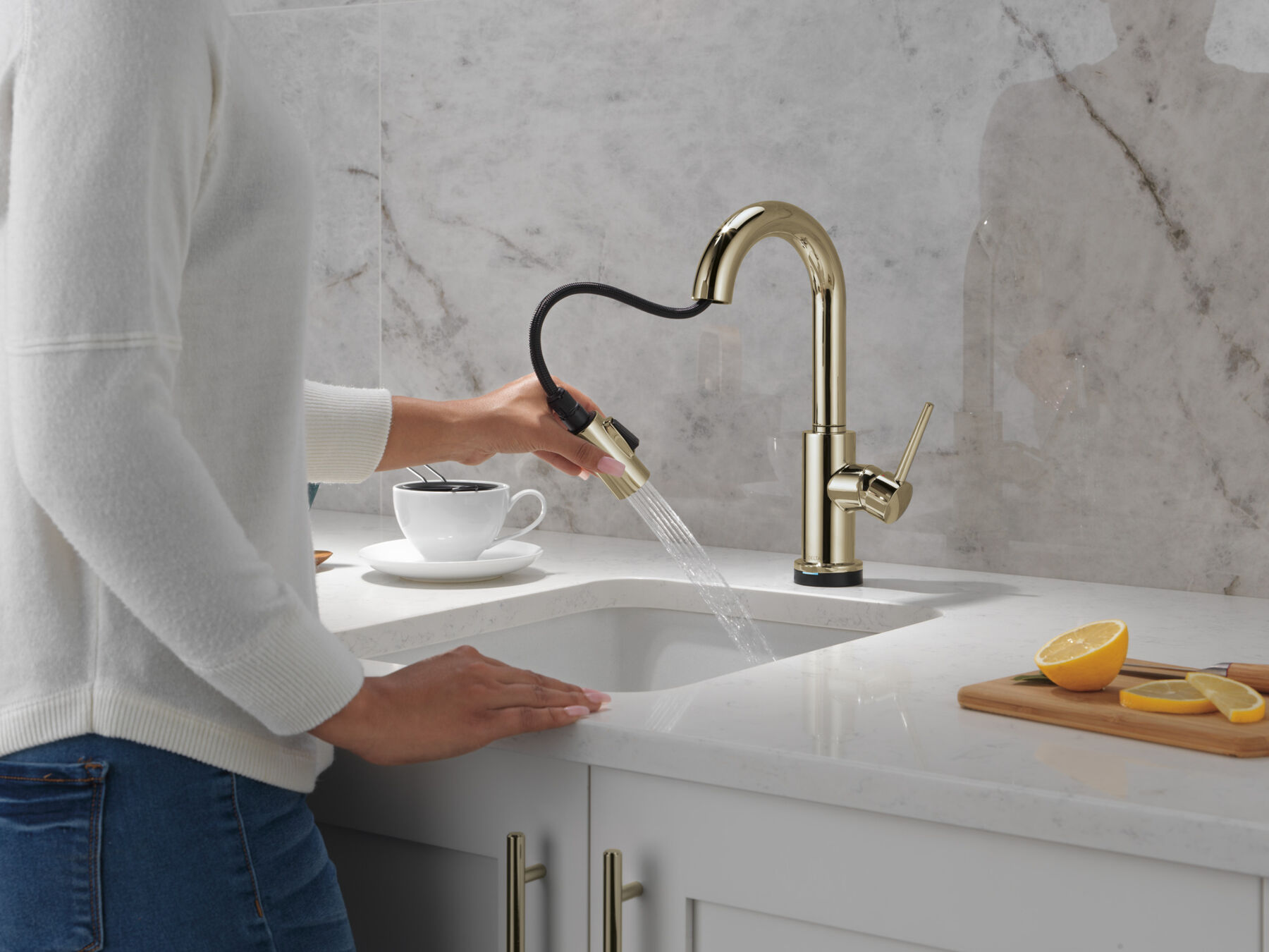 Touch2O&reg; Bar / Prep Faucet with Touchless Technology, image 3