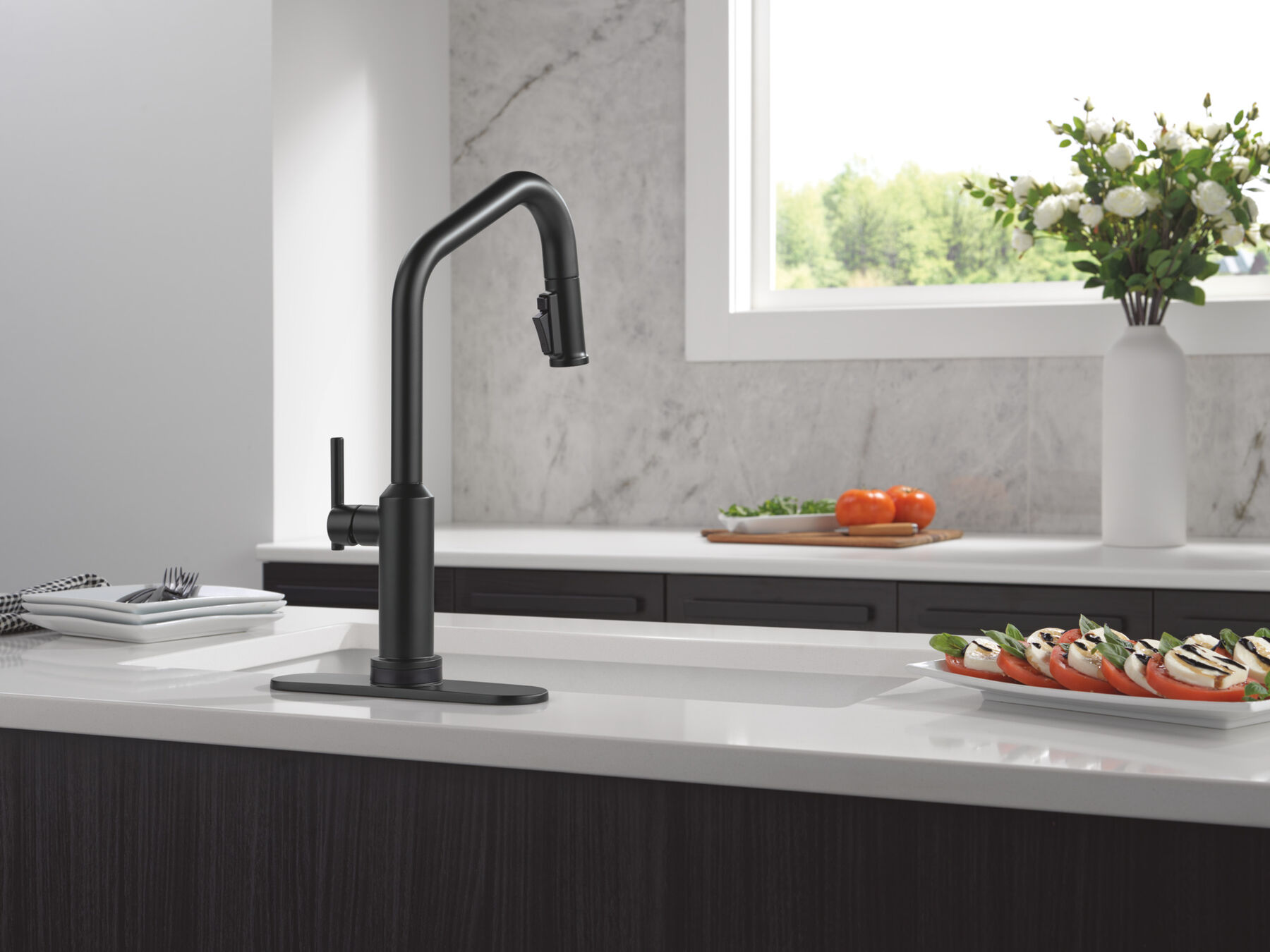 Touch2O&reg; Technology Kitchen Faucet with Touchless Technology, image 10