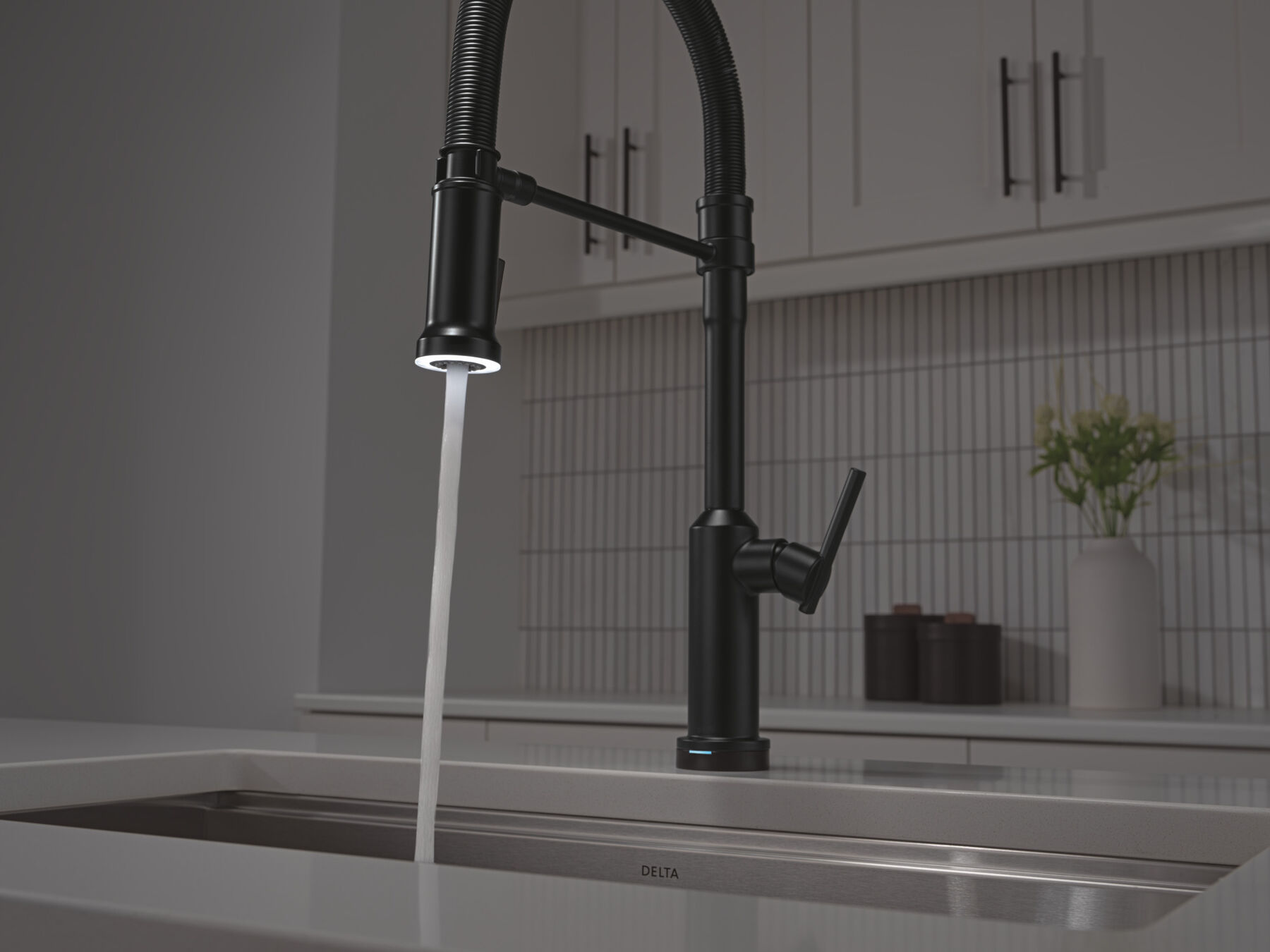 Touch2O&reg; Technology Kitchen Faucet with Touchless Technology, image 29