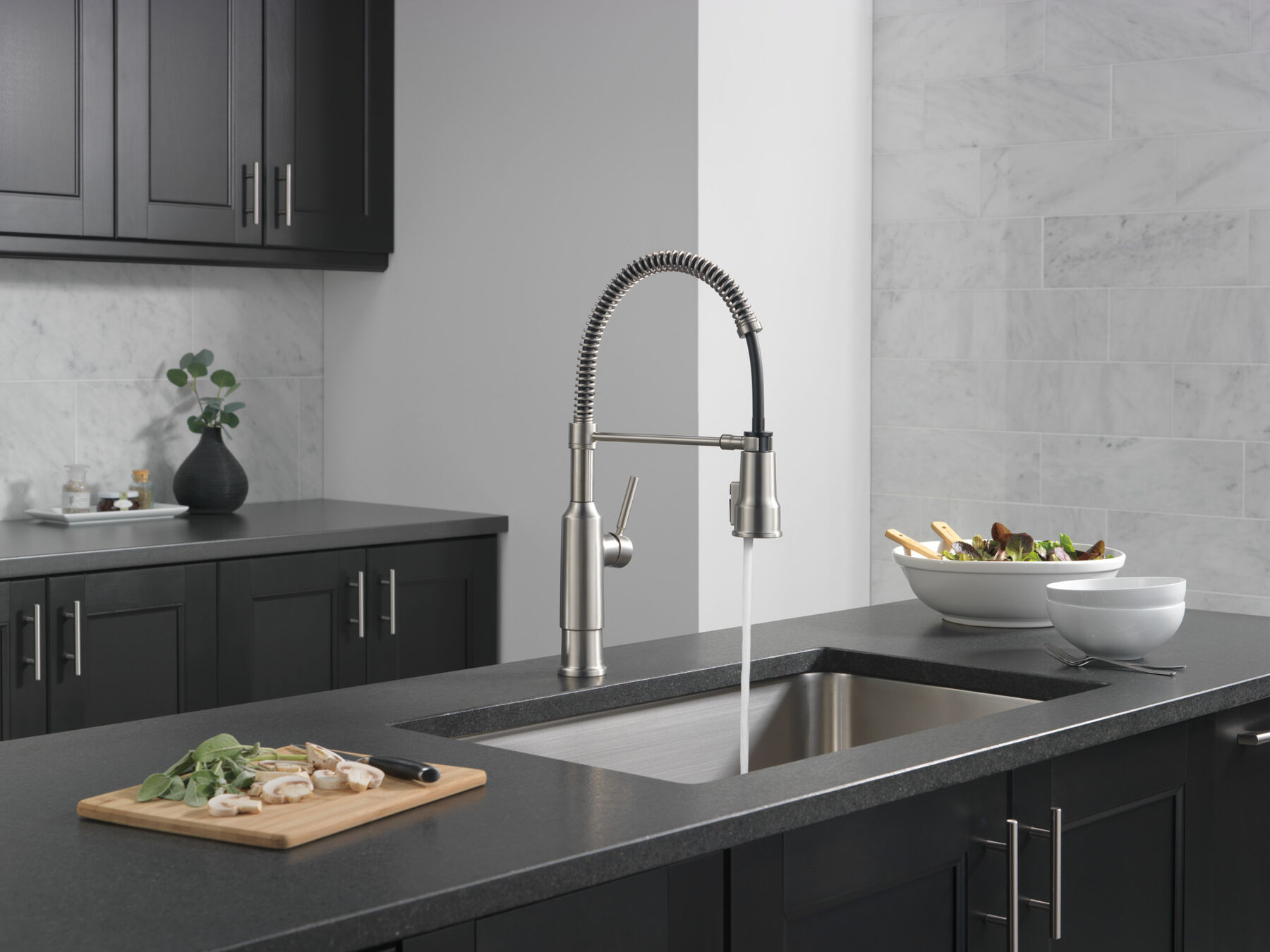 Single-Handle Pull-Down Spring Kitchen Faucet, image 9