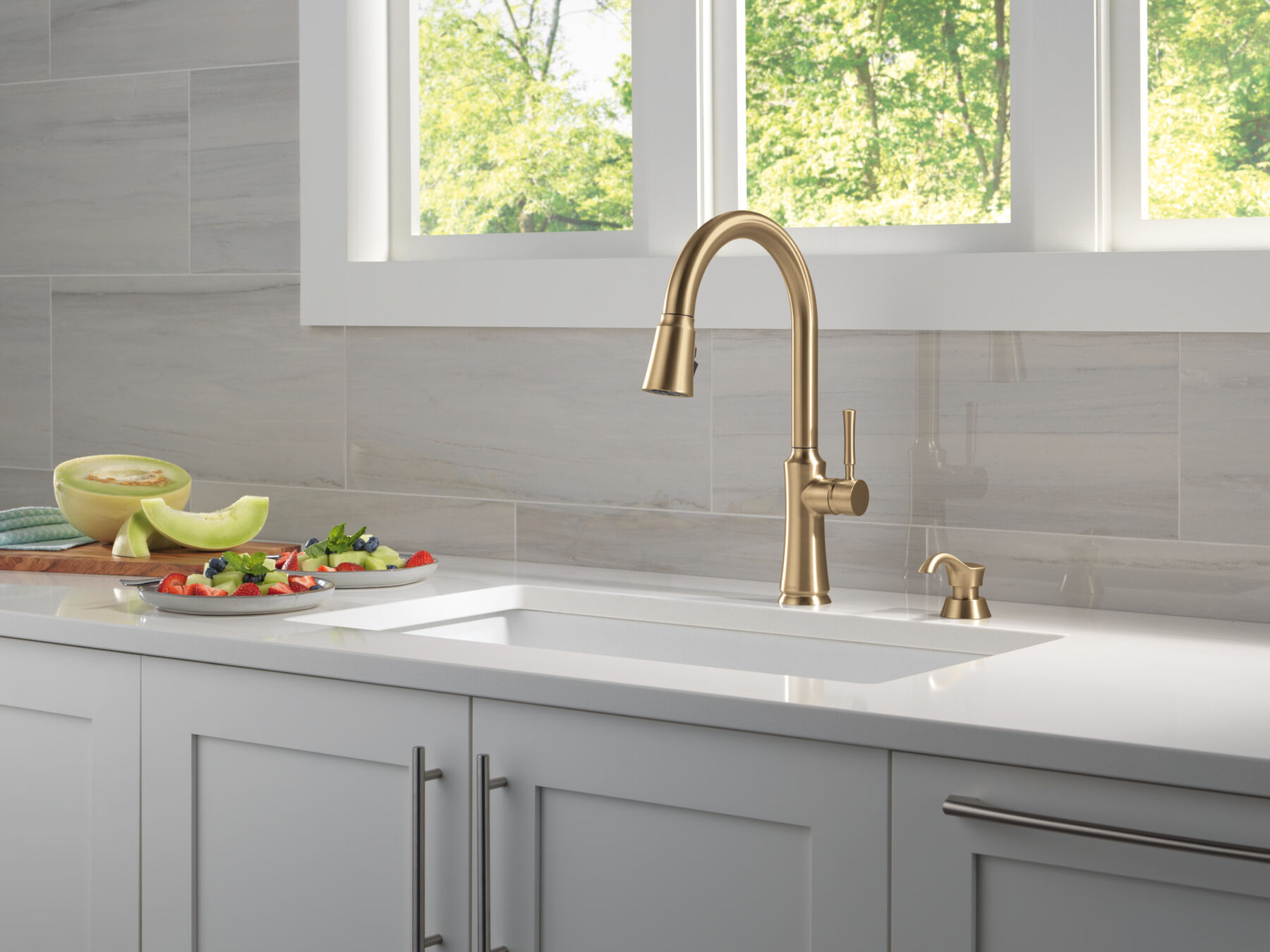 Single Handle Kitchen Pull-Down Faucet w/ Soap Dispenser, image 10
