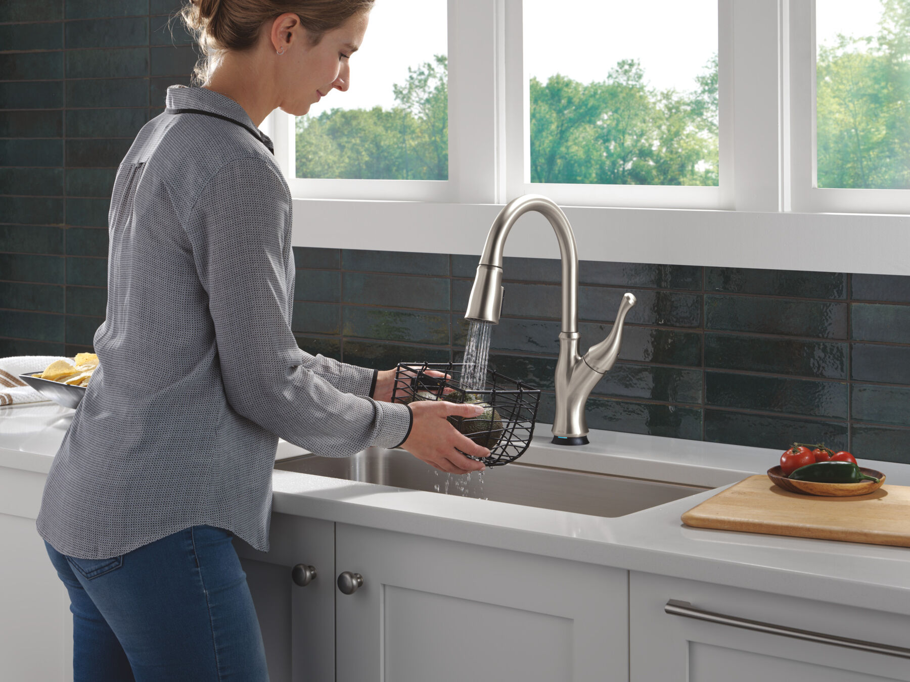 Touch<sub>2</sub>O® Technology Kitchen Faucet with Touchless Technology, image 7