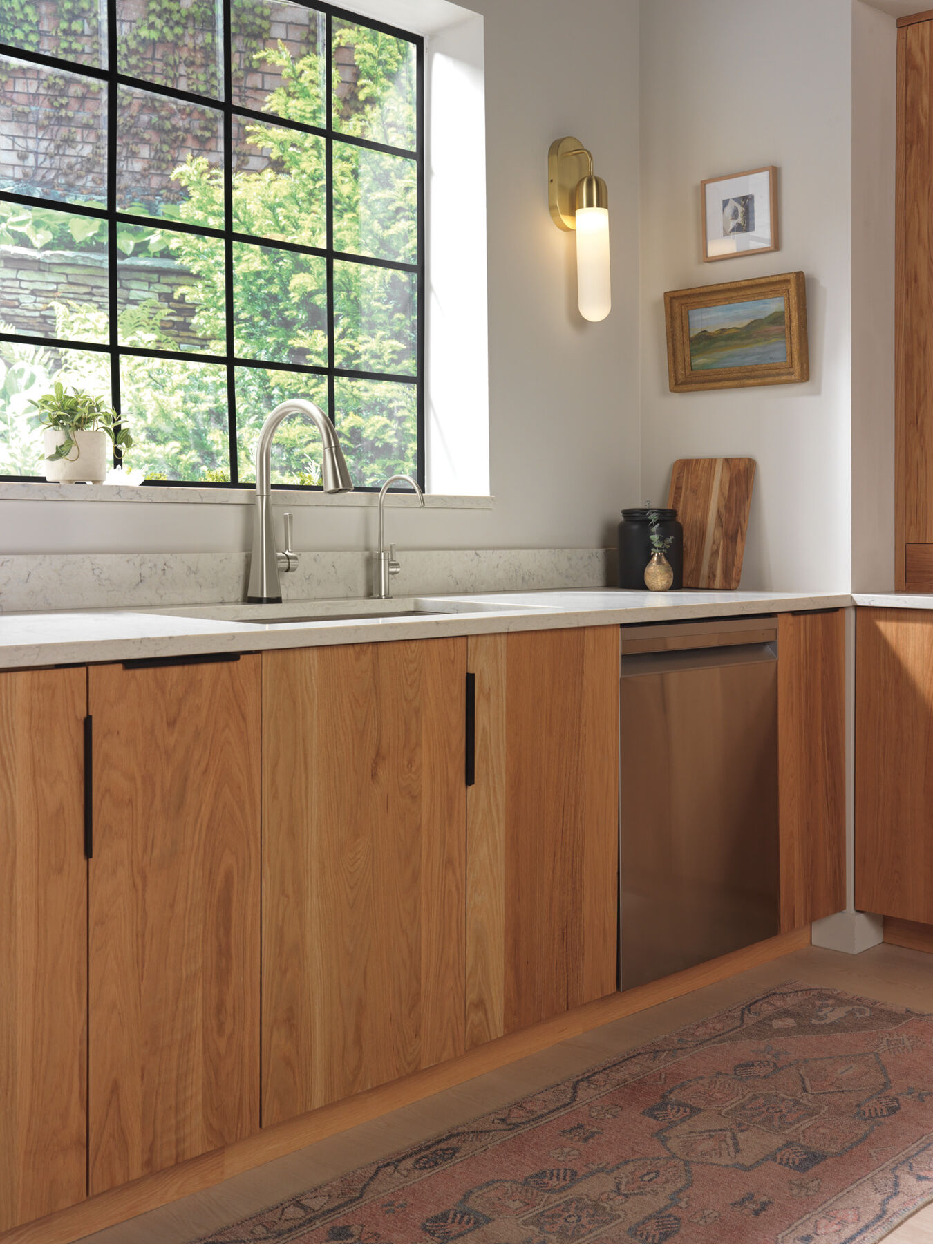 Contemporary Beverage Faucet, image 1