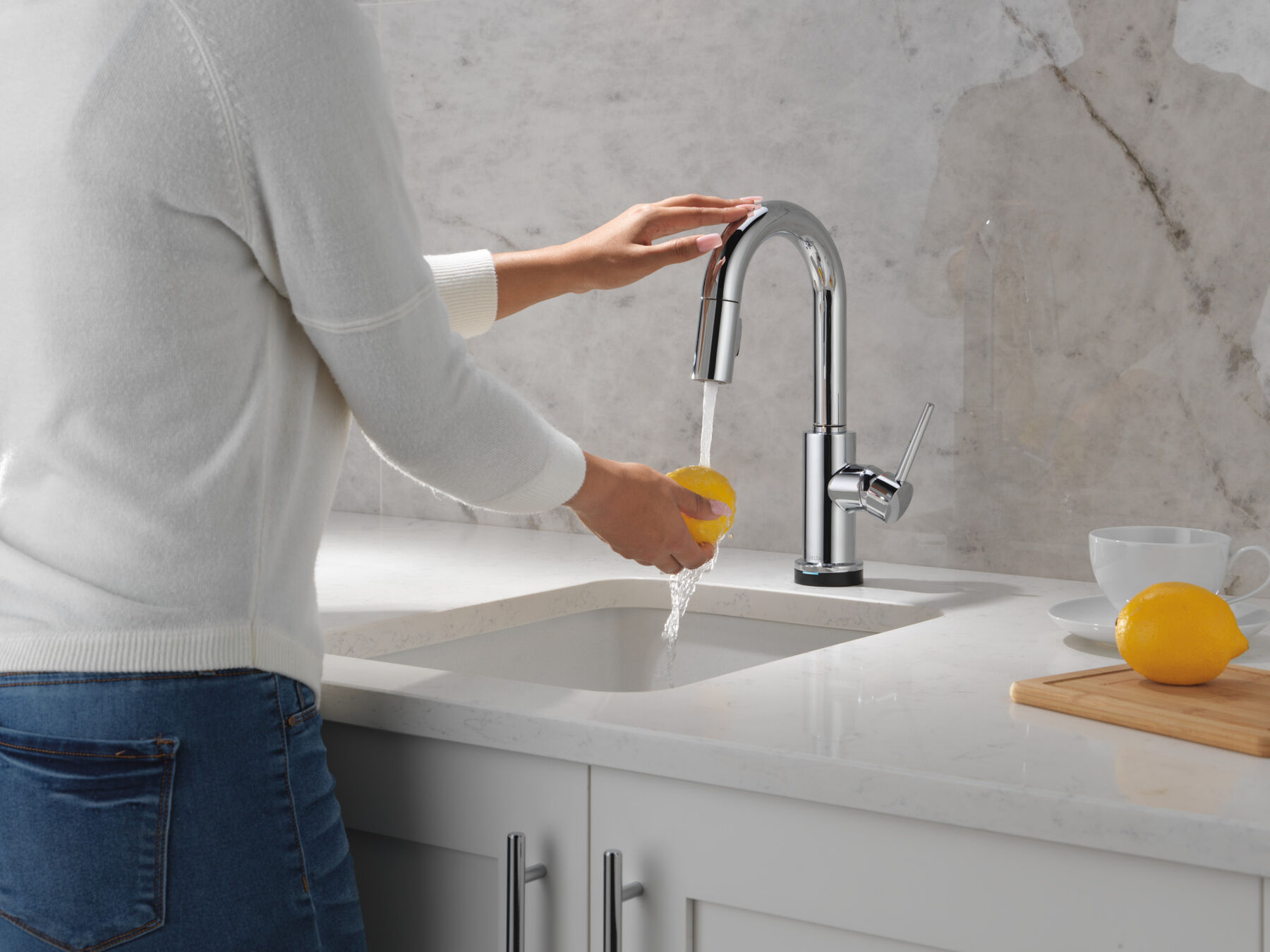 Single Handle Pull-Down Bar / Prep Faucet with Touch<sub>2</sub>O® Technology, image 6