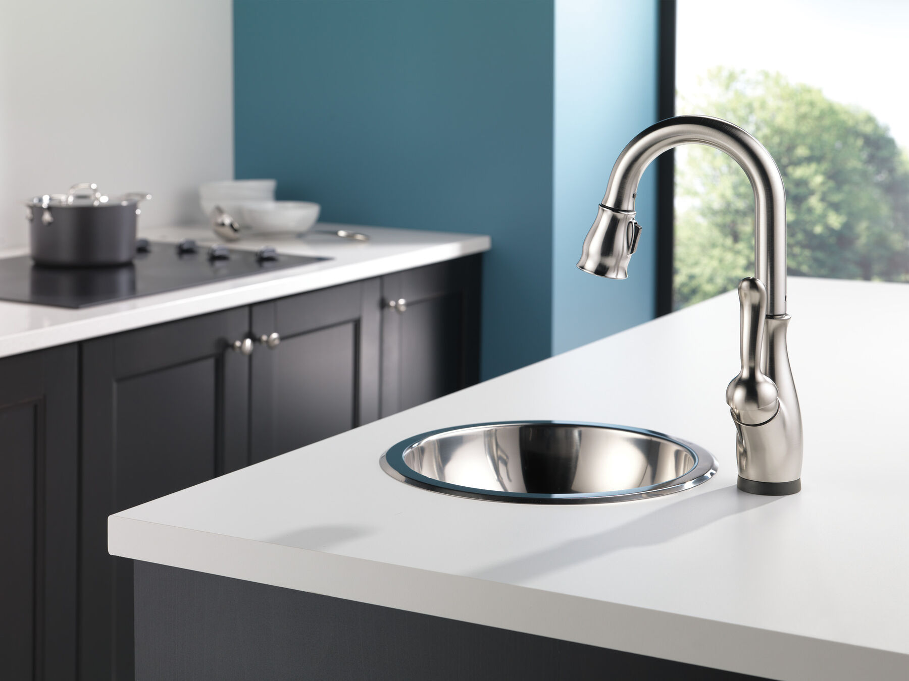Single Handle Pull-Down Bar / Prep Faucet with Touch<sub>2</sub>O® Technology, image 8