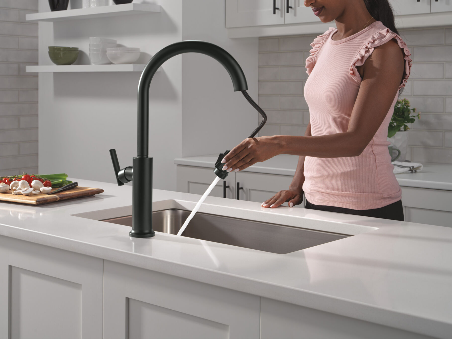 Single Handle Pull-Down Kitchen Faucet