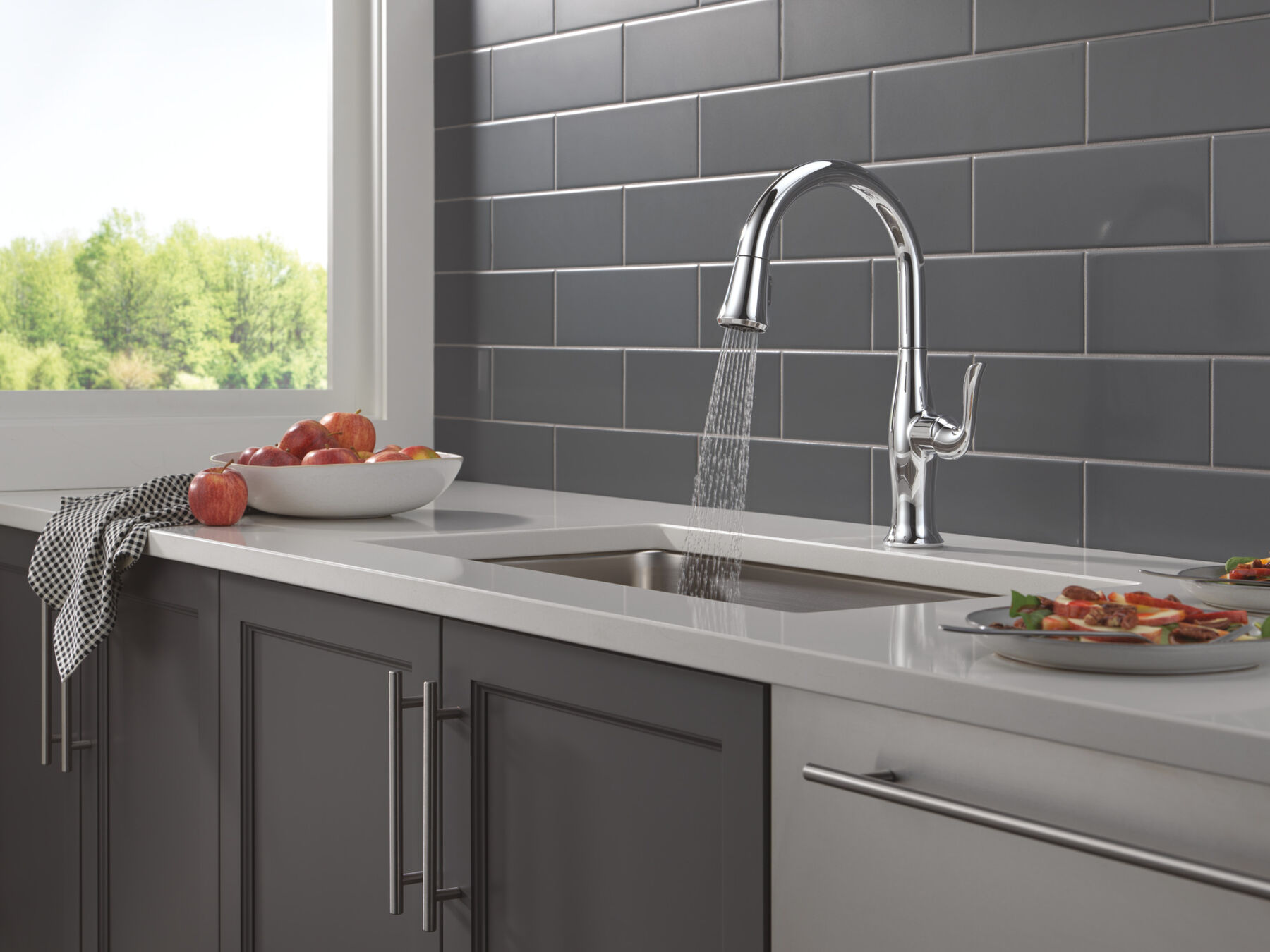 Single Handle Pull-Down Kitchen Faucet, image 9
