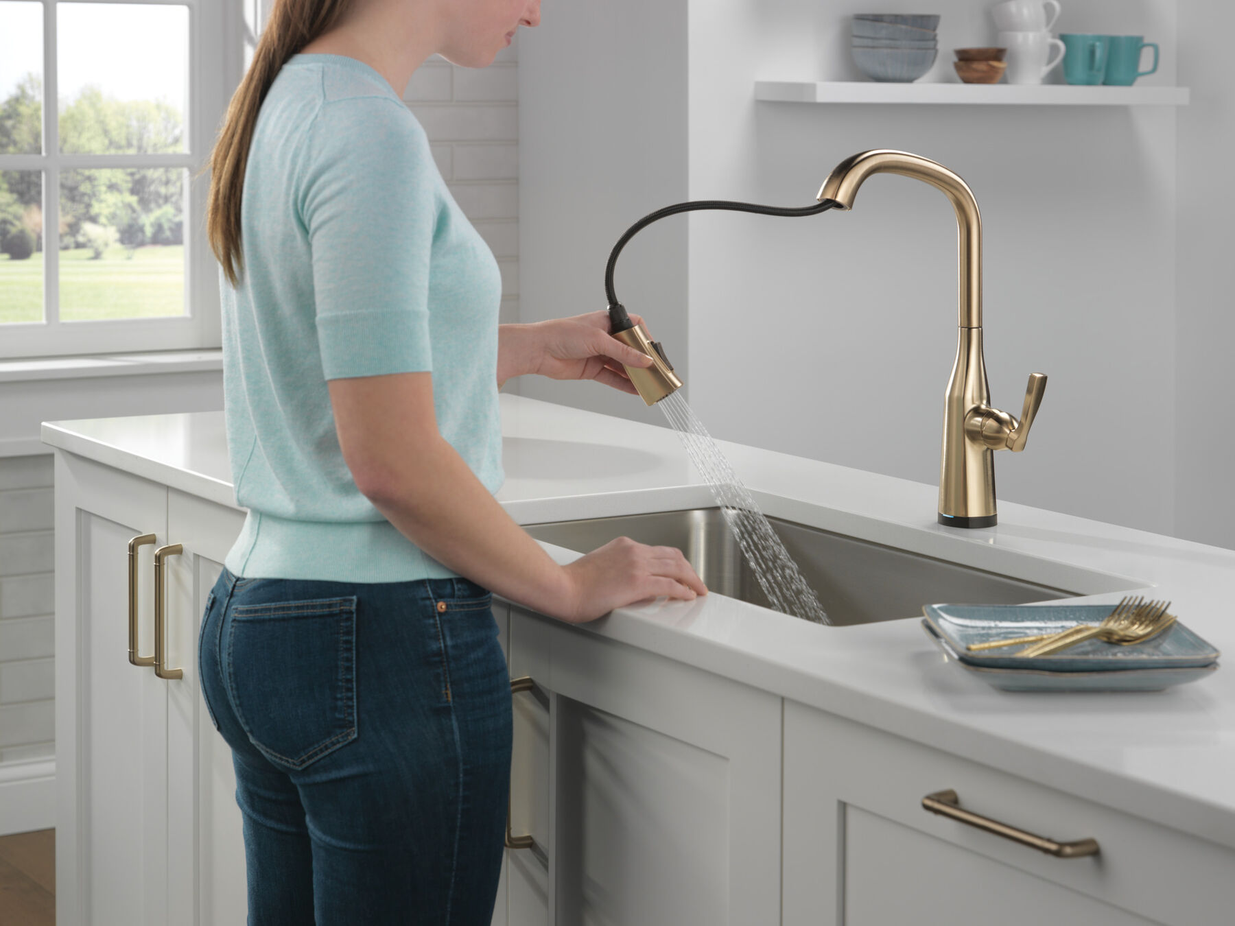 Single Handle Pull-Down Kitchen Faucet with Touch<sub>2</sub>O® Technology (Recertified), image 4