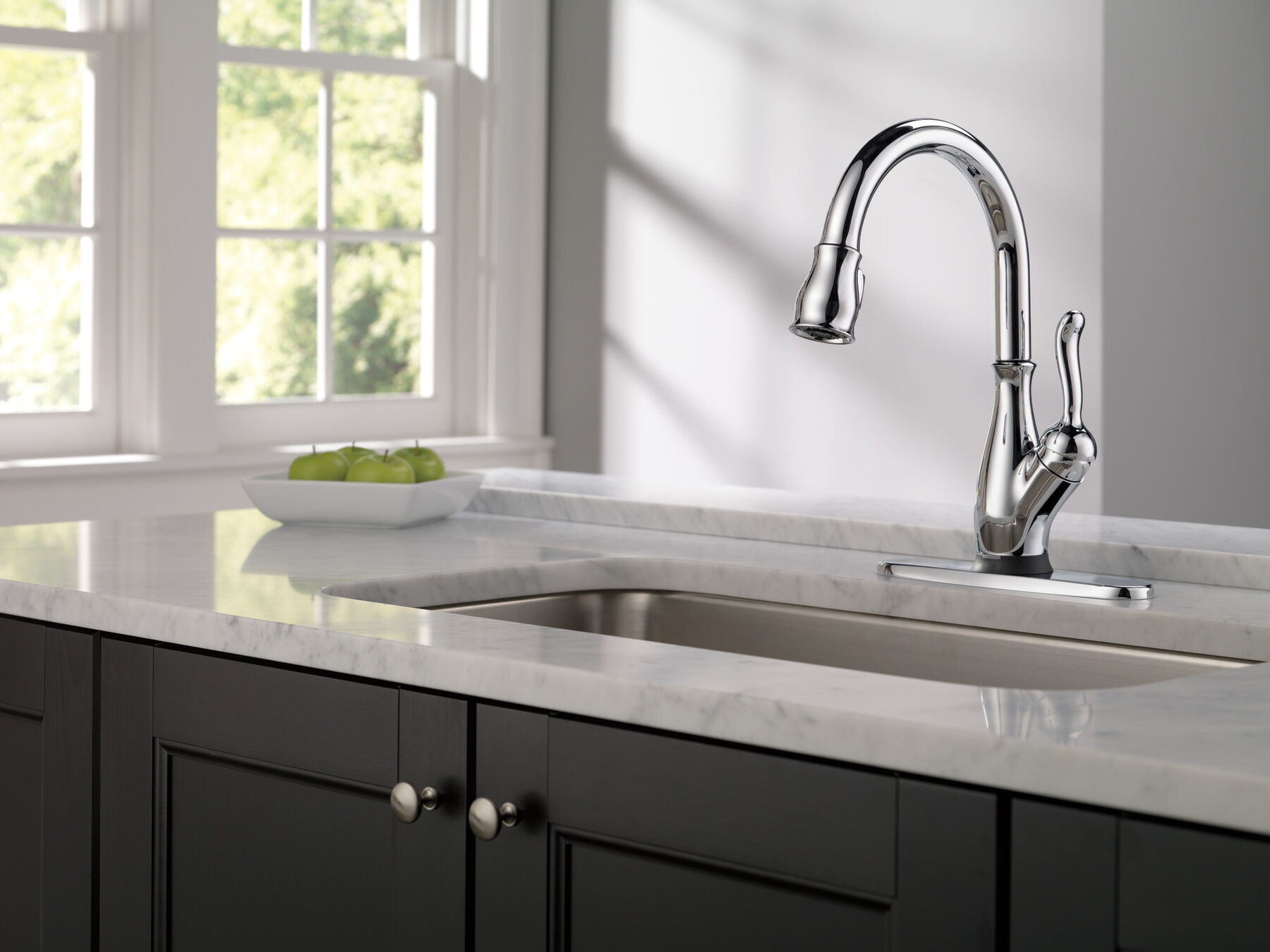 Single Handle Pull-Down Kitchen Faucet with Touch<sub>2</sub>O&reg; and ShieldSpray&reg; Technologies