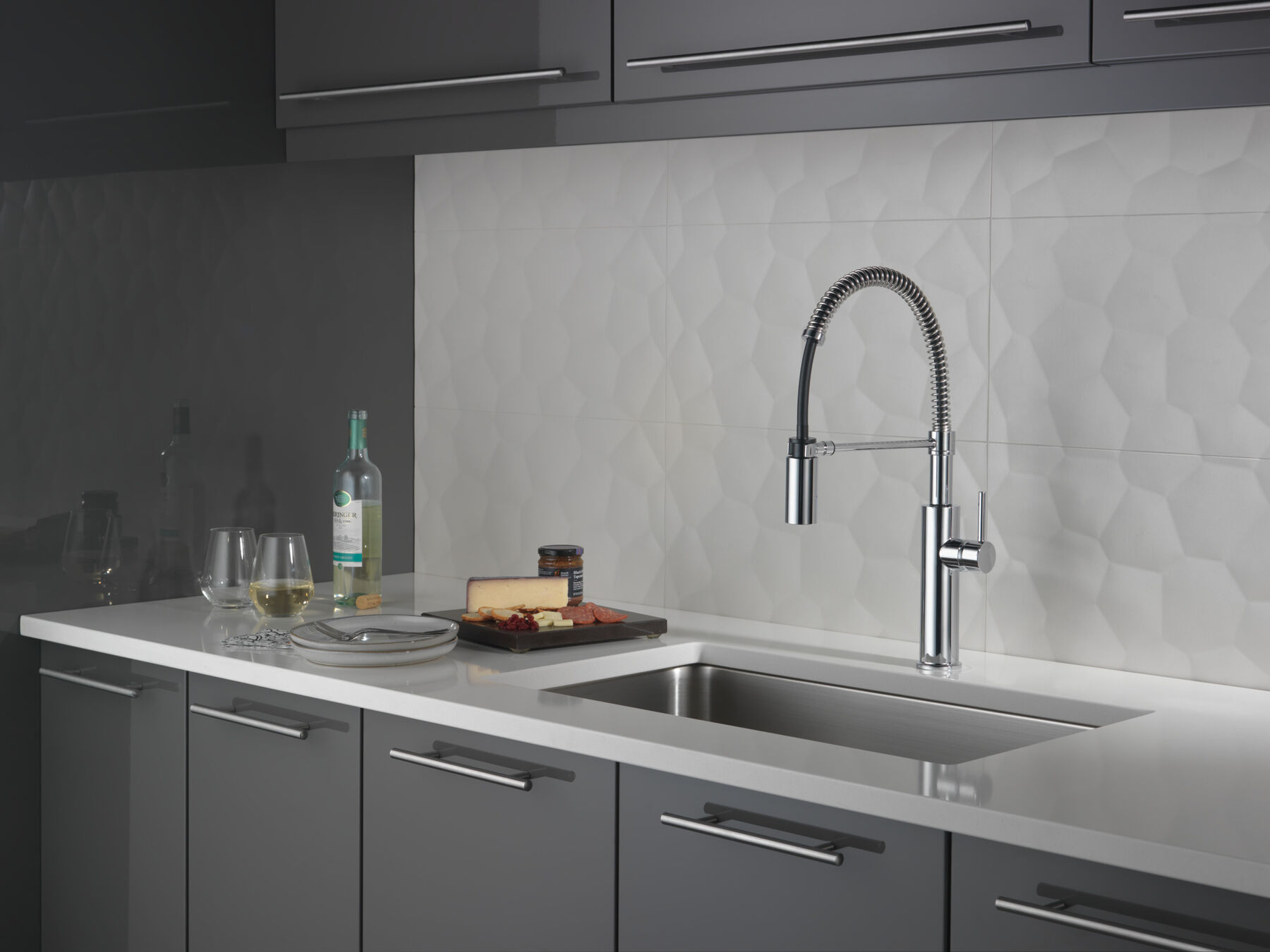 Single-Handle Pull-Down Spring Kitchen Faucet, image 9