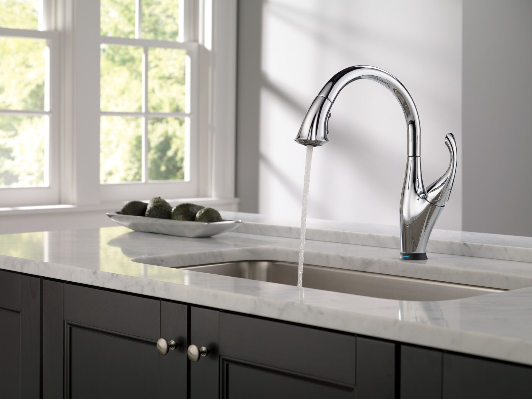 Single Handle Pull-Down Kitchen Faucet with Touch<sub>2</sub>O&reg; Technology and ShieldSpray&reg; Technologies (Recertified)