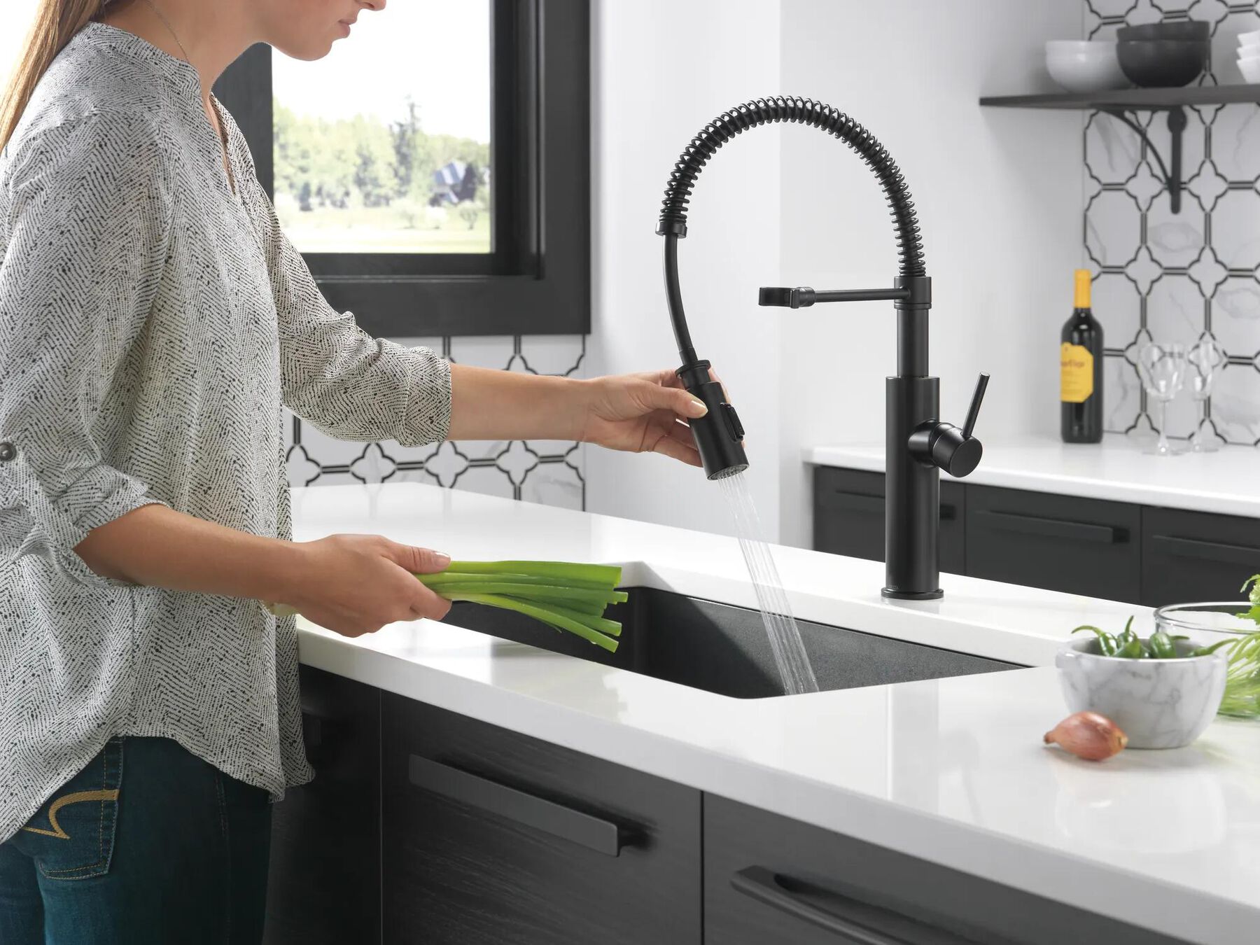 Single-Handle Pull-Down Spring Kitchen Faucet (Recertified)