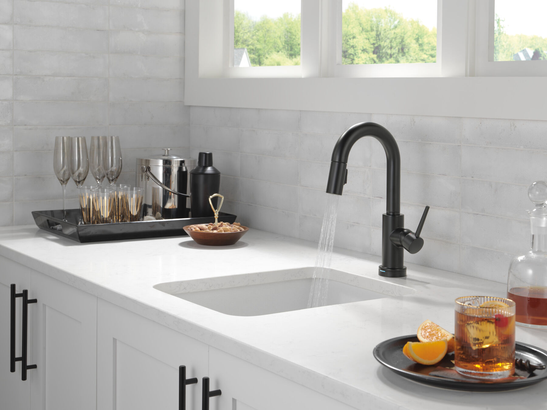 Touch2O® Bar / Prep Faucet with Touchless Technology, image 12