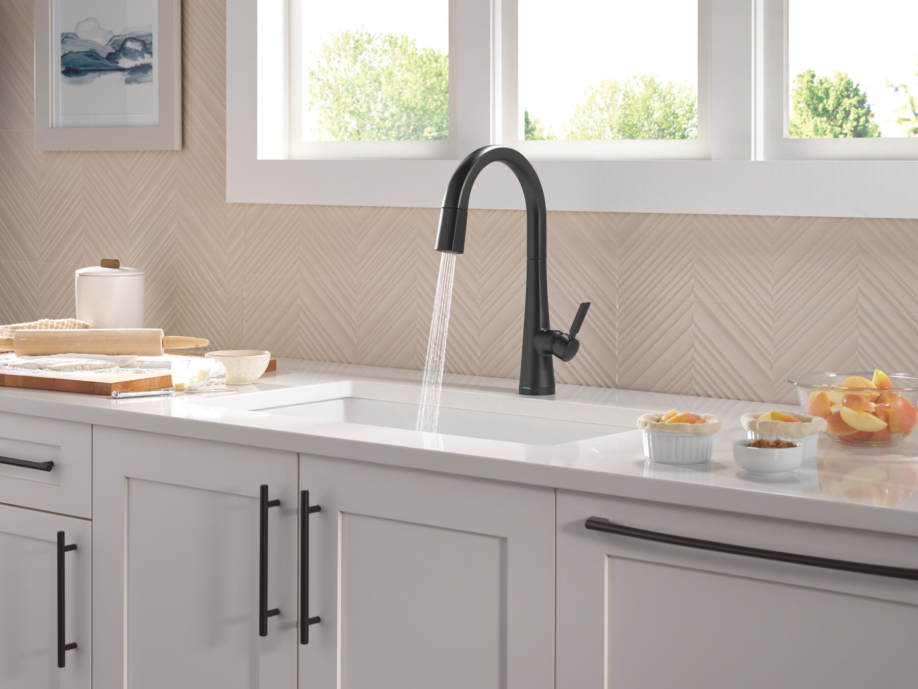 Touch<sub>2</sub>O® Technology Kitchen Faucet with Touchless Technology, image 13