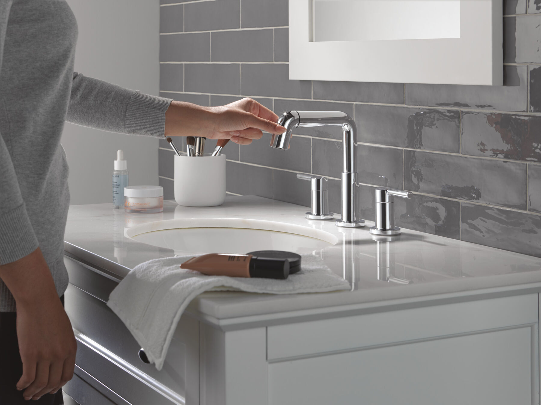 Two Handle Widespread Pull-Down Bathroom Faucet, image 5
