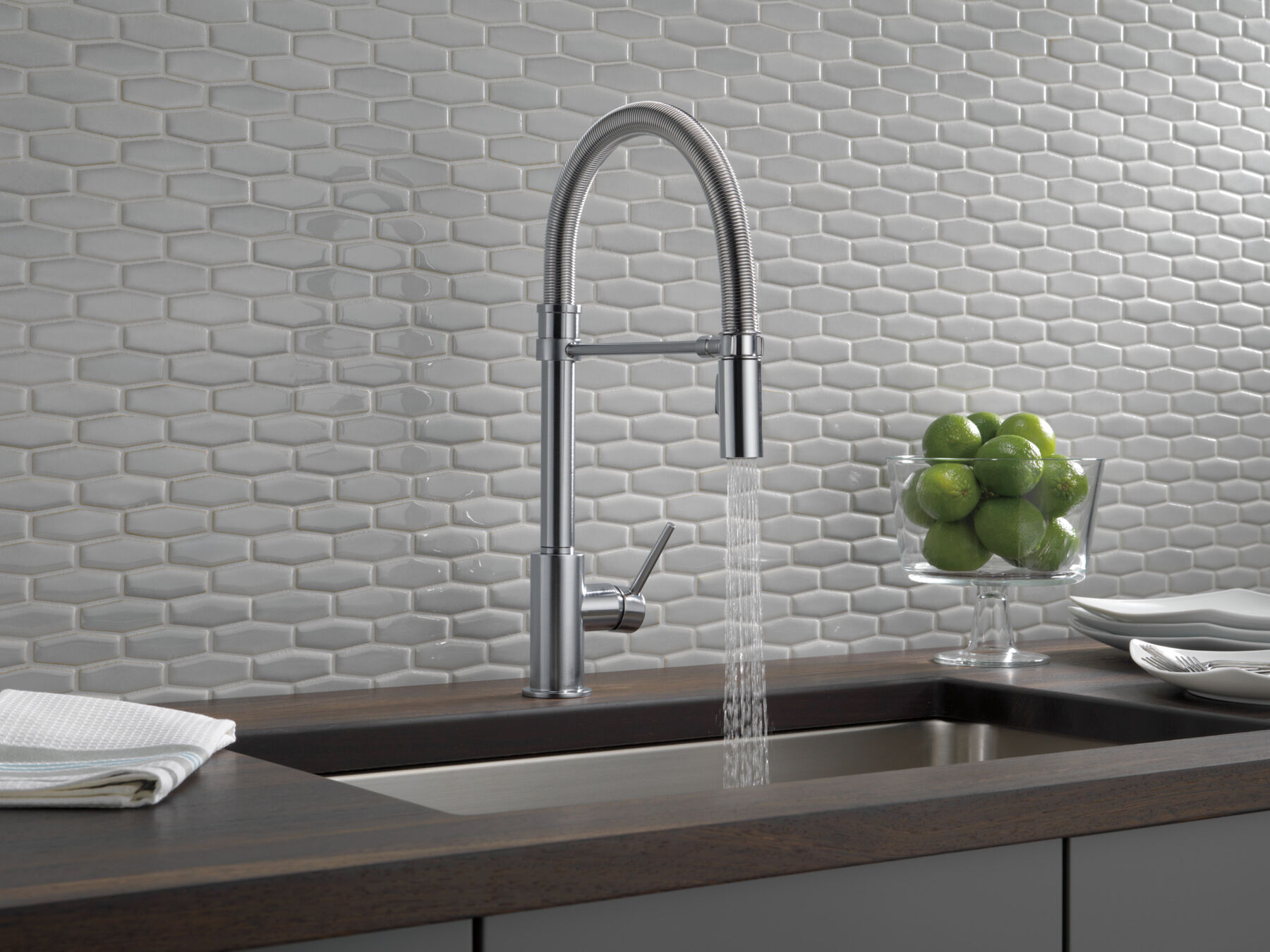 Single-Handle Pull-Down Spring Kitchen Faucet (Recertified), image 6