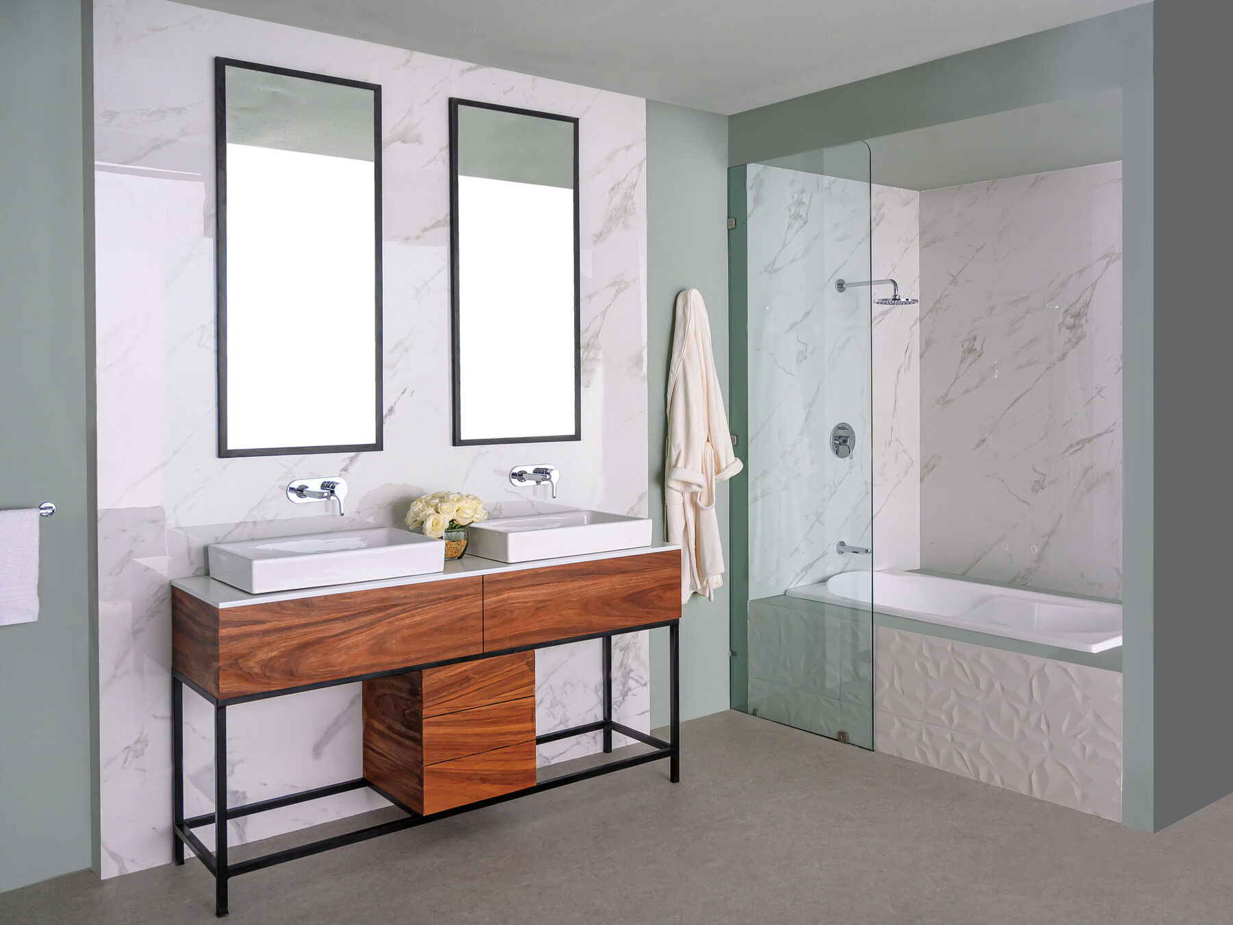 In-Wall Tub and Shower, image 3