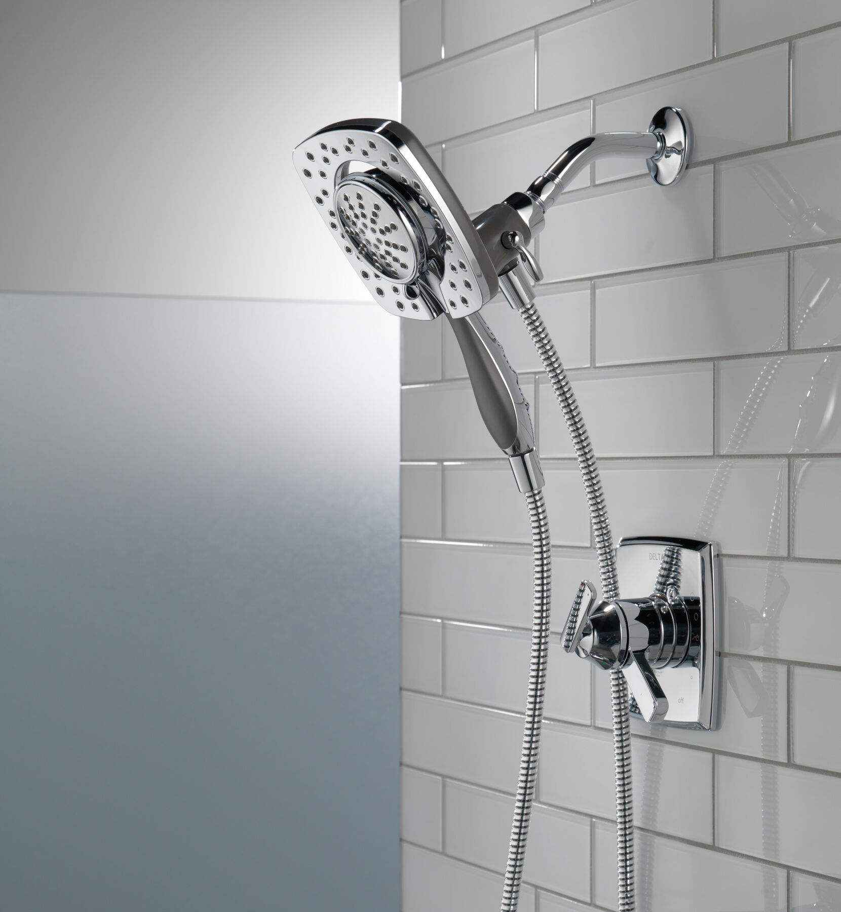 Monitor® 17 Series Shower Trim with In2ition®, image 1