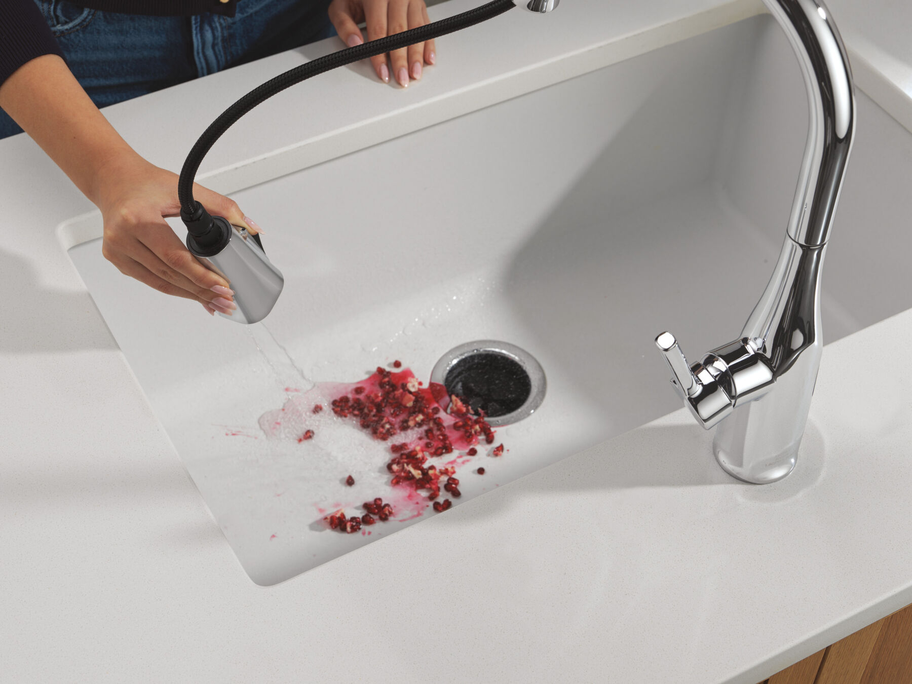 Single Handle Pull-Down Kitchen Faucet, image 4