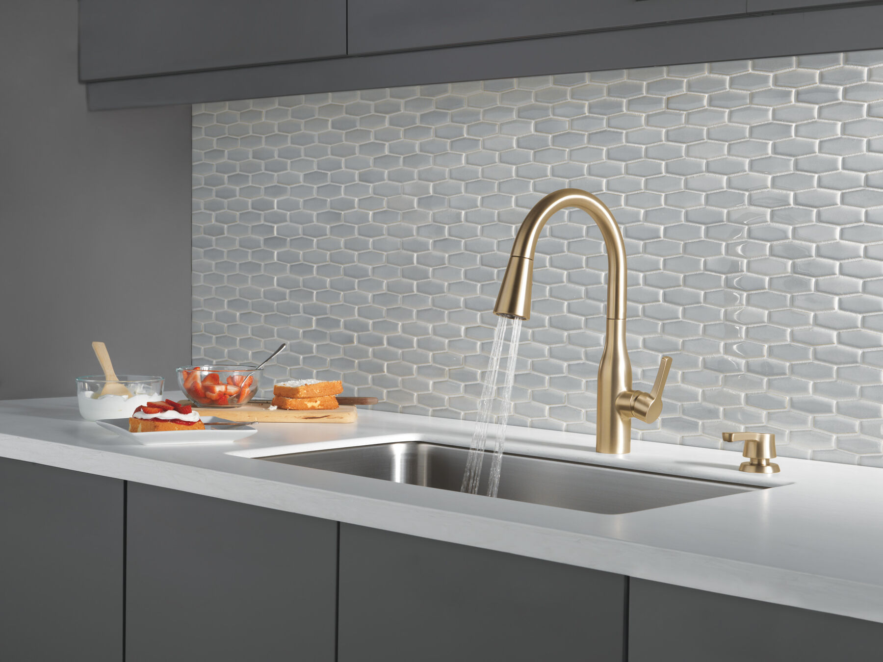Pull-Down Kitchen Faucet 1L w/Soap (Recertified), image 3