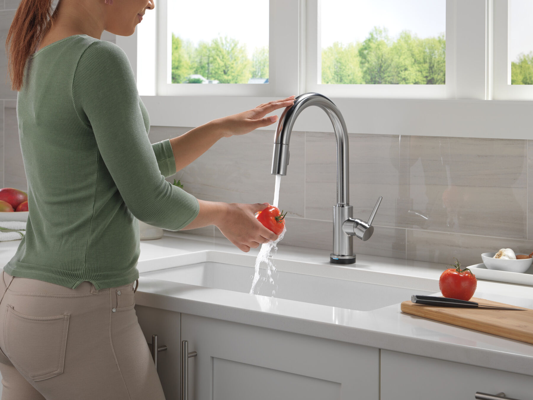 Touchless Pull-Down Kitchen Faucet (Recertified)