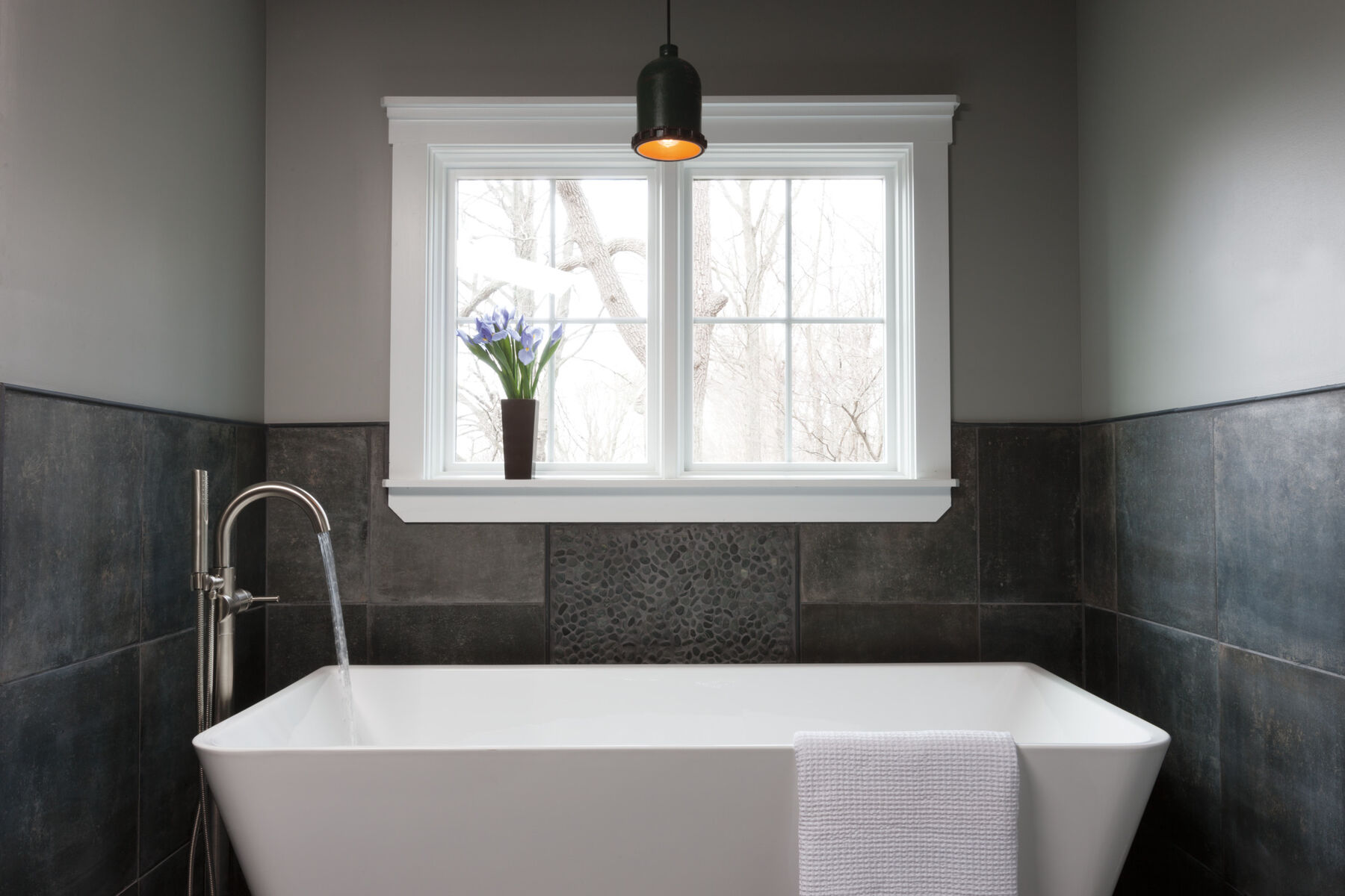 Contemporary Floor-Mount Tub Filler Trim (Recertified), image 8