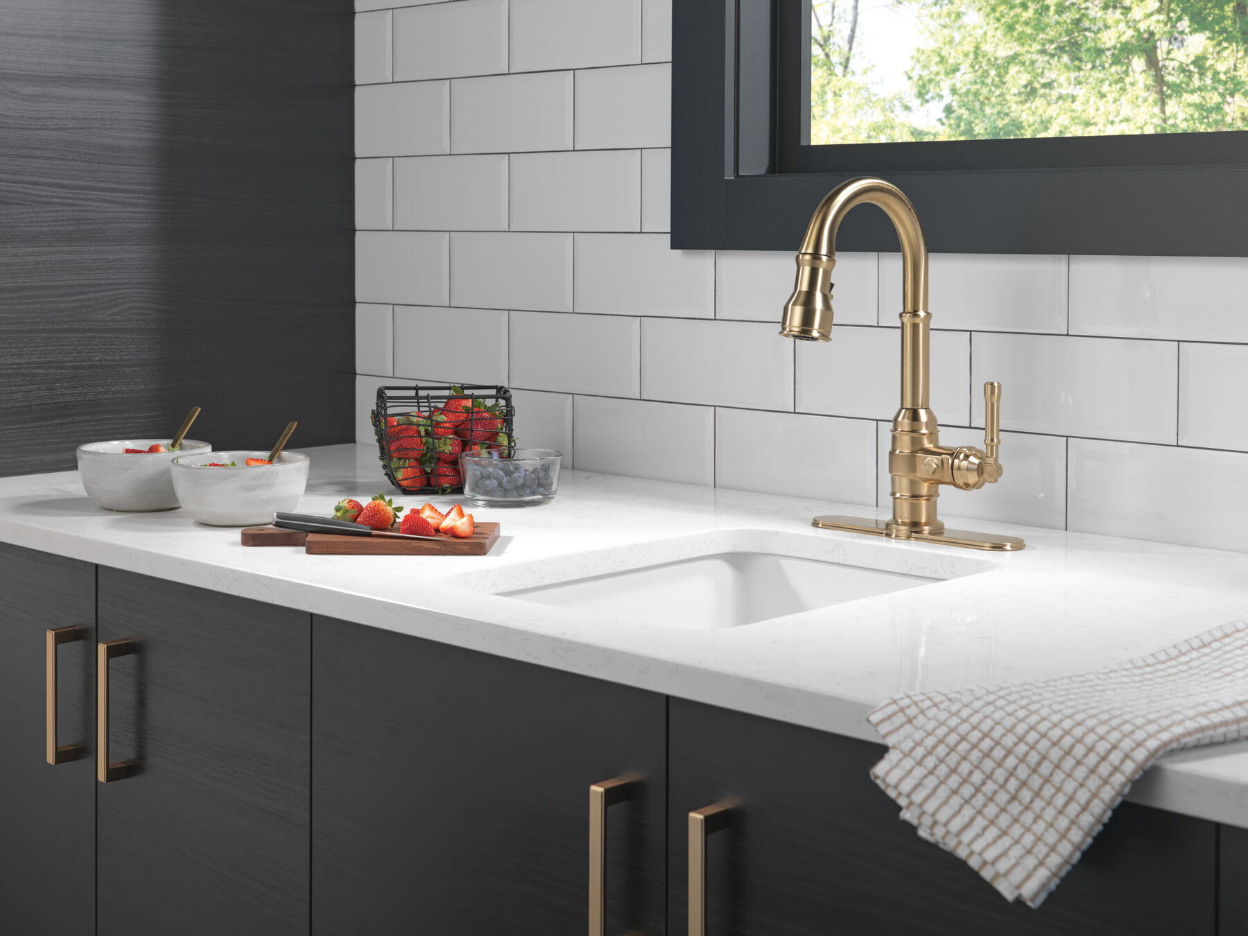 Single Handle Pull-Down Bar/Prep Faucet, image 3