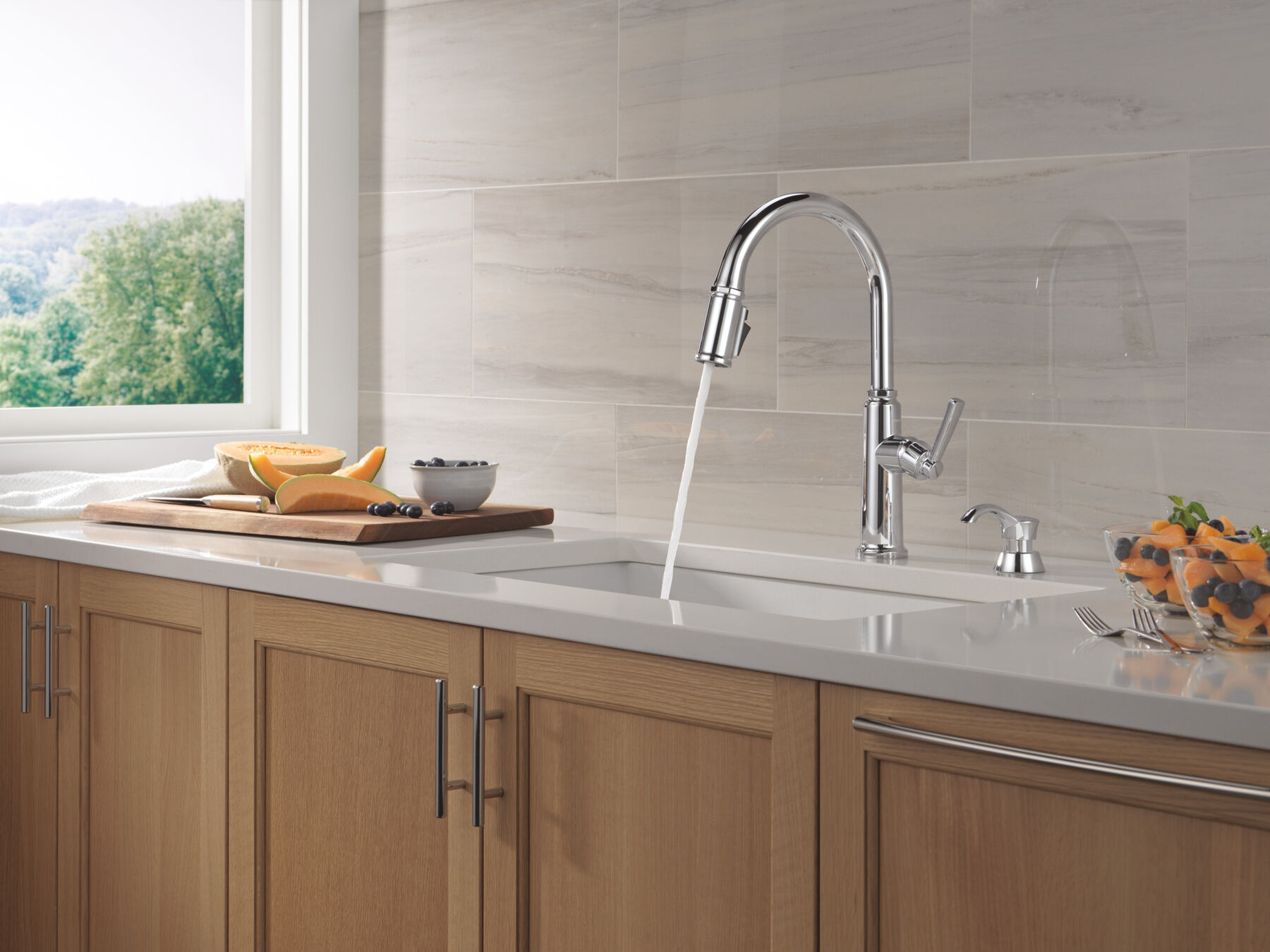 Single Handle Kitchen Pull-Down Faucet w/ Soap Dispenser