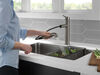Single Handle Pull-Out Kitchen Faucet