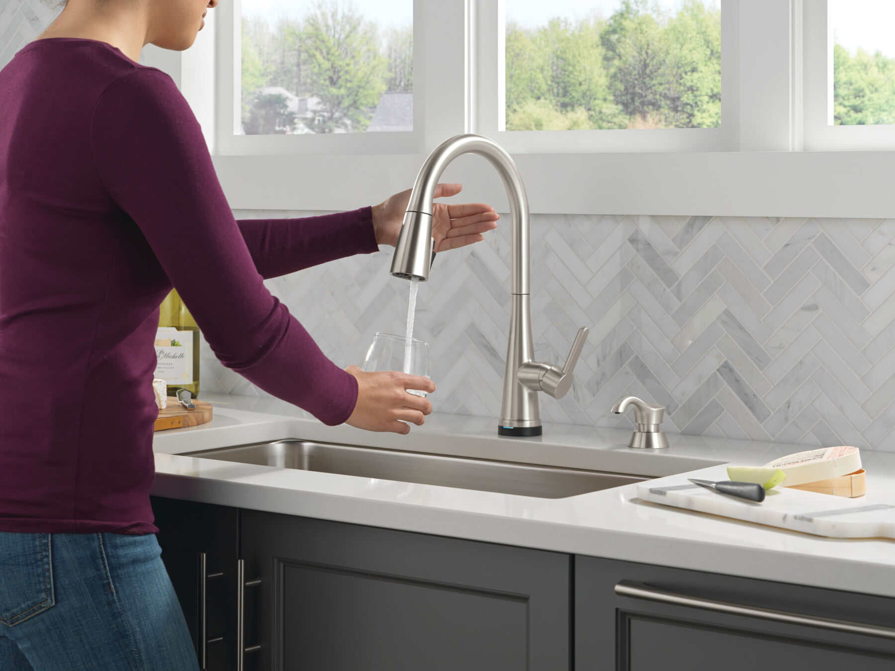 Touch2O&reg; Pull-Down Kitchen w/Soap (Recertified)