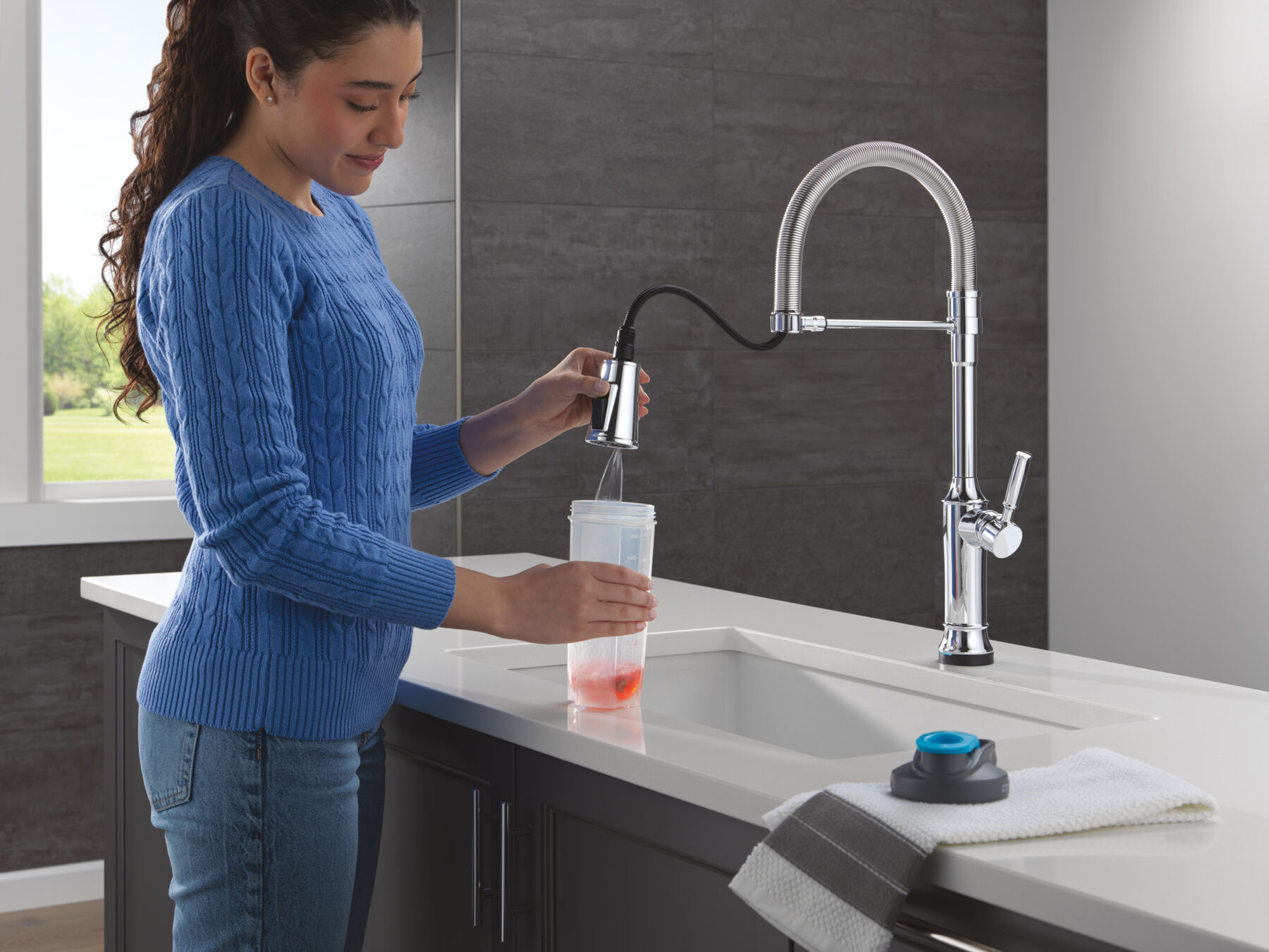 Touch2O® Technology Kitchen Faucet with Touchless Technology, image 7